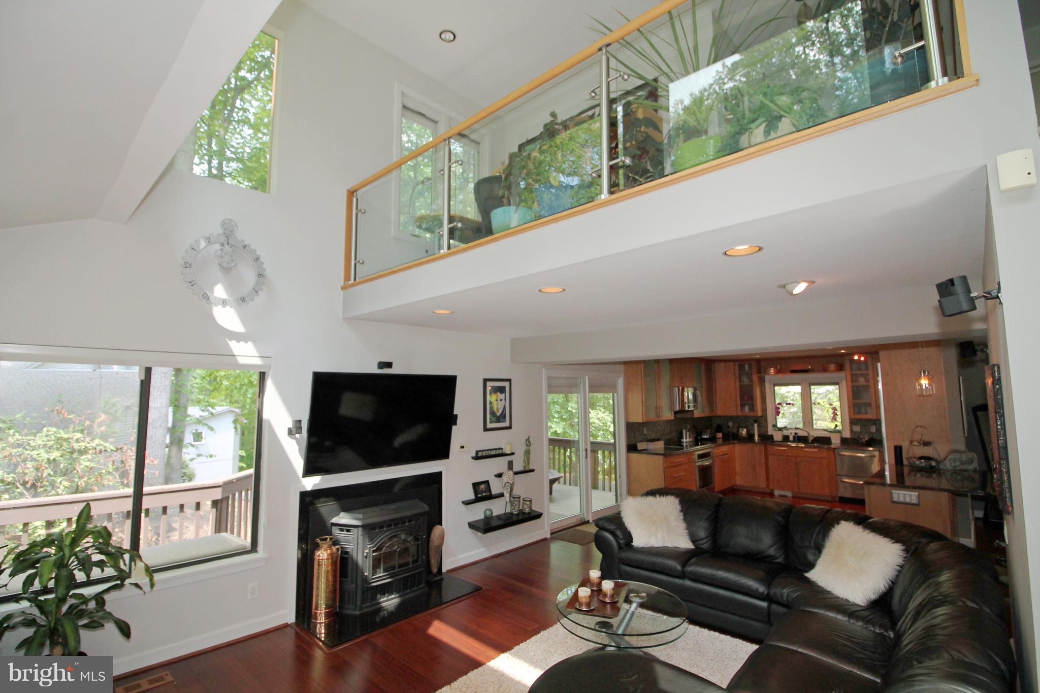 ASHTON WOODS - Residential