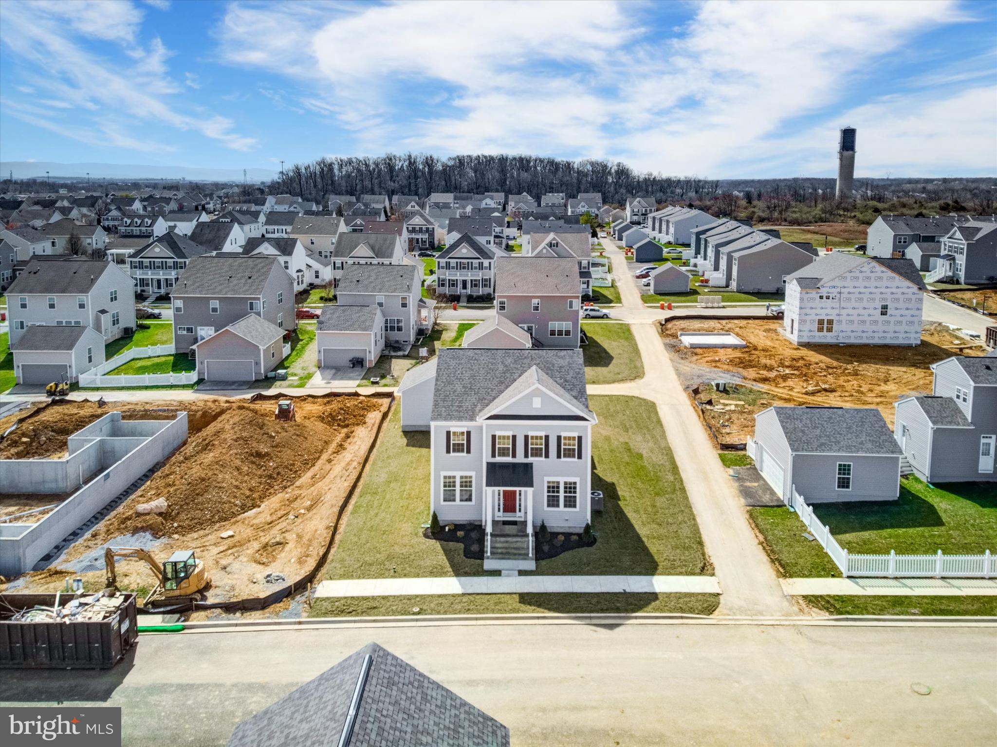 HUNTFIELD - Residential Lease