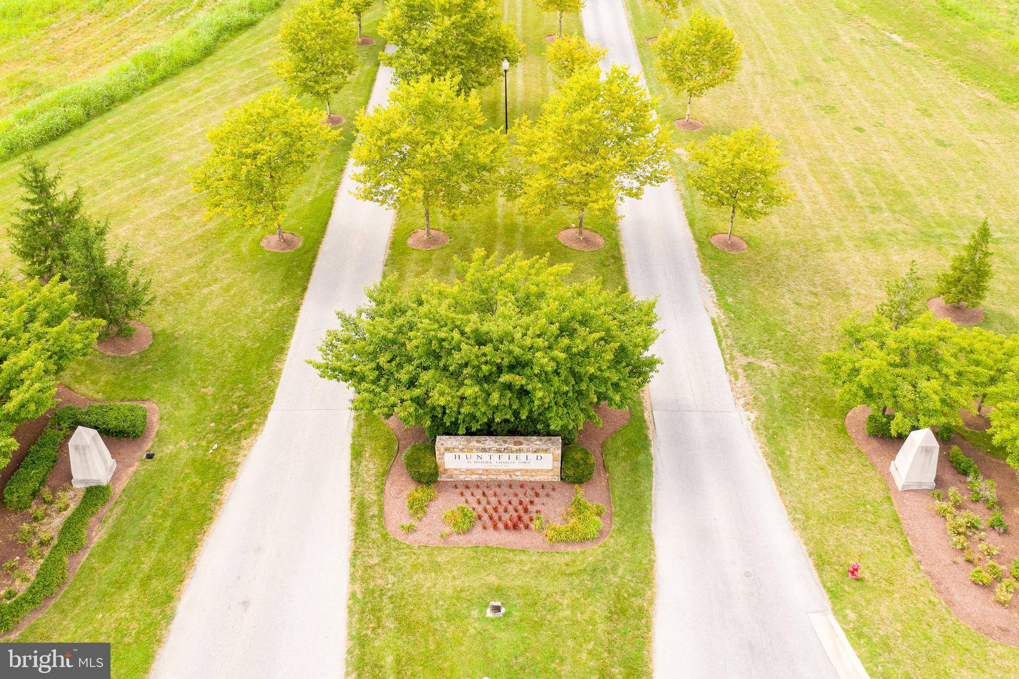 HUNTFIELD - Residential Lease