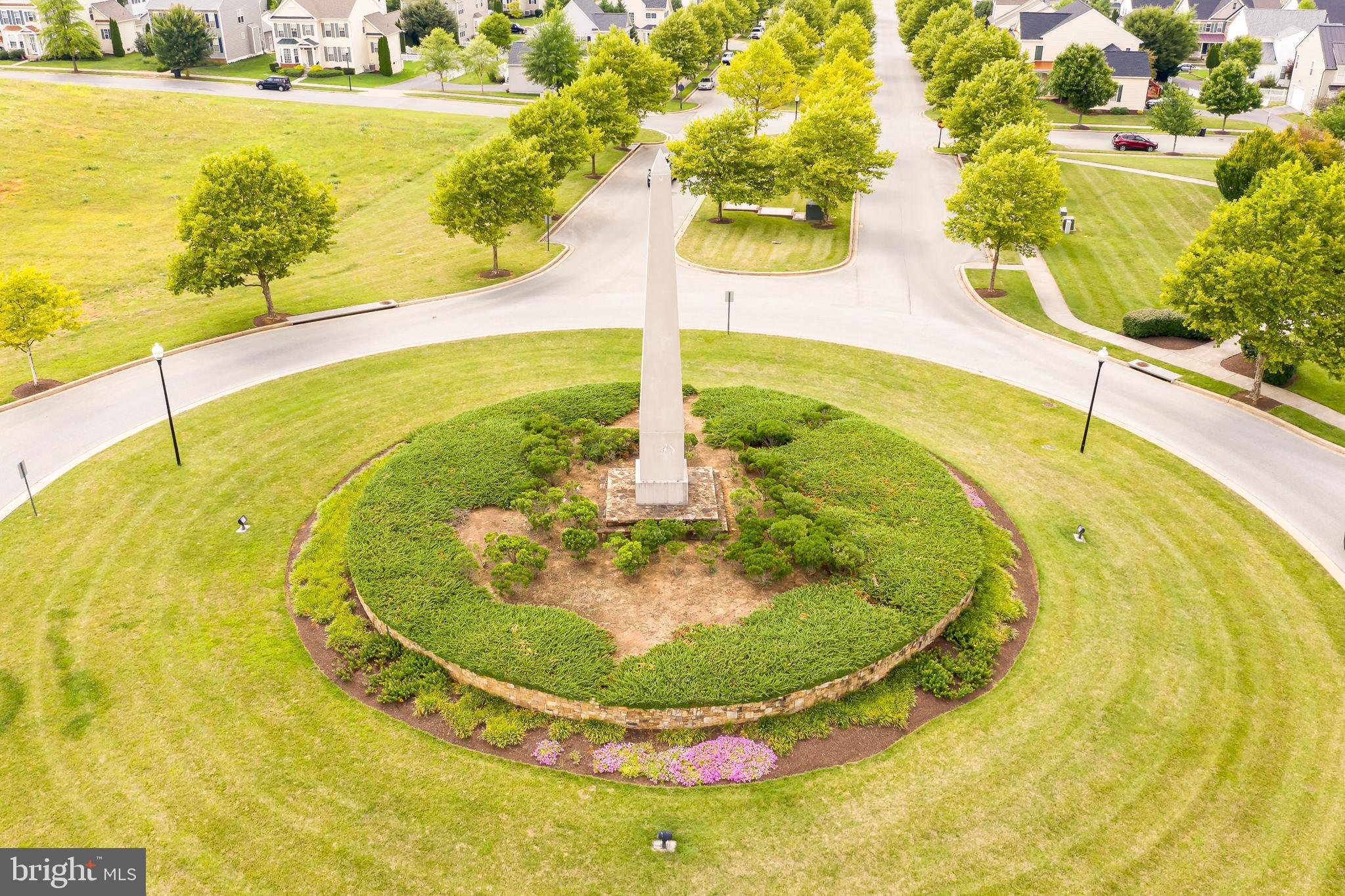 HUNTFIELD - Residential Lease