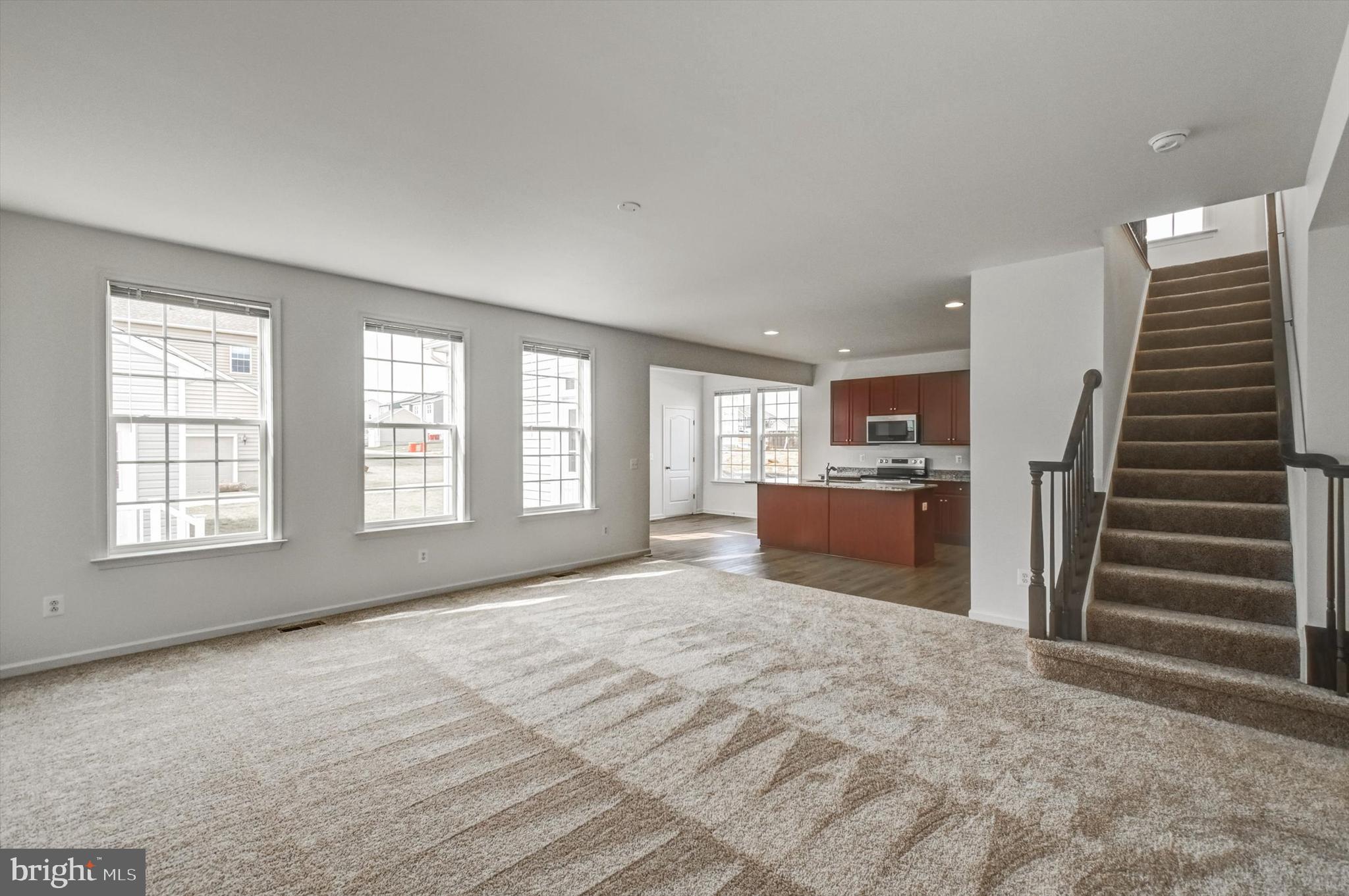 HUNTFIELD - Residential Lease