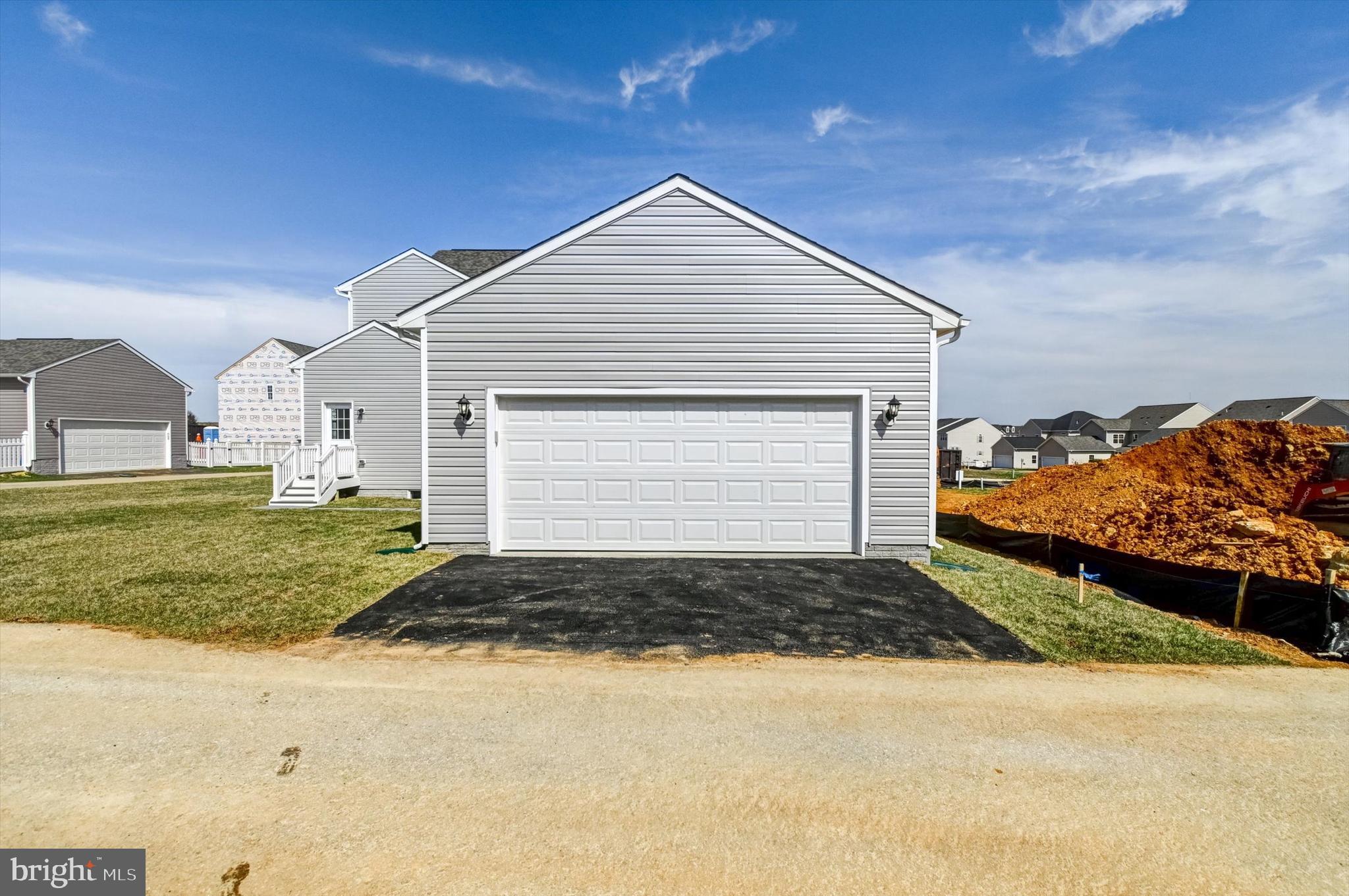 HUNTFIELD - Residential Lease