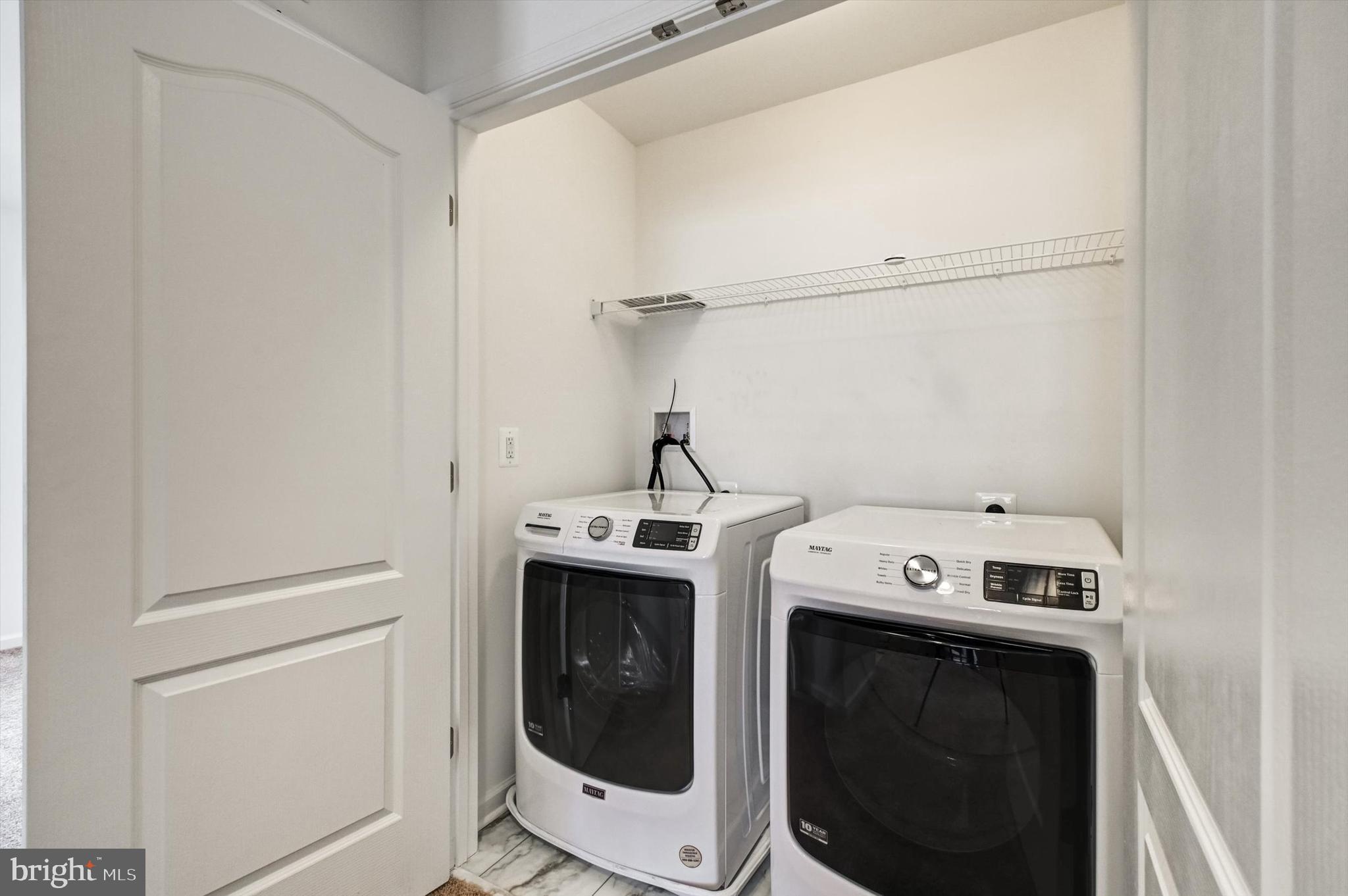 HUNTFIELD - Residential Lease