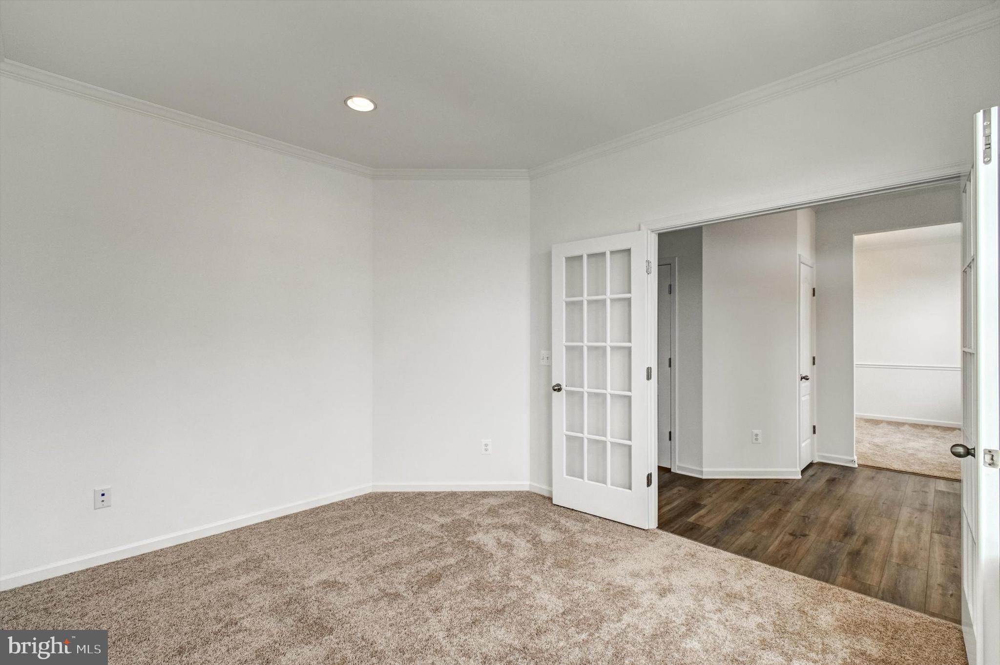 HUNTFIELD - Residential Lease