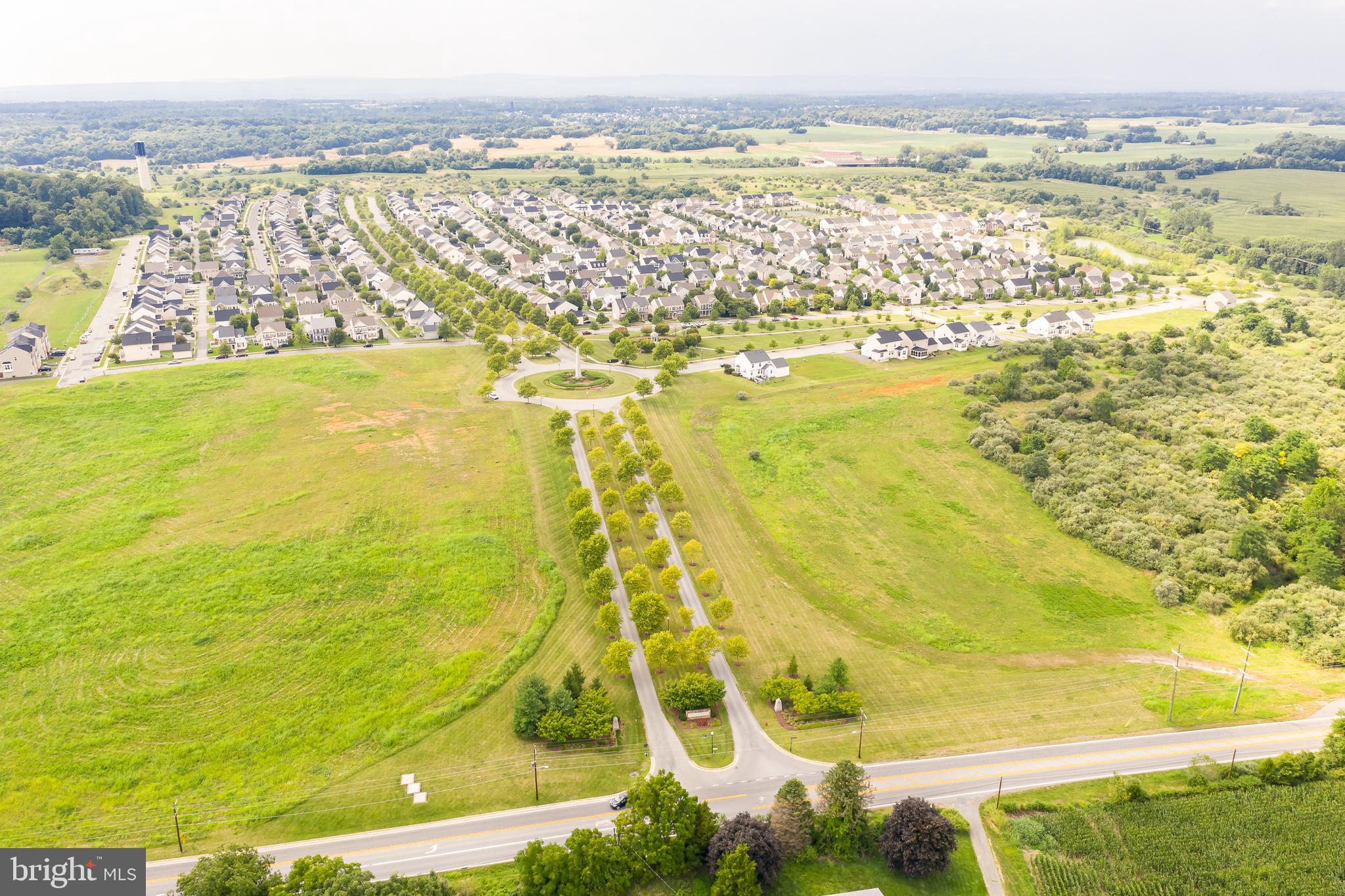 HUNTFIELD - Residential Lease