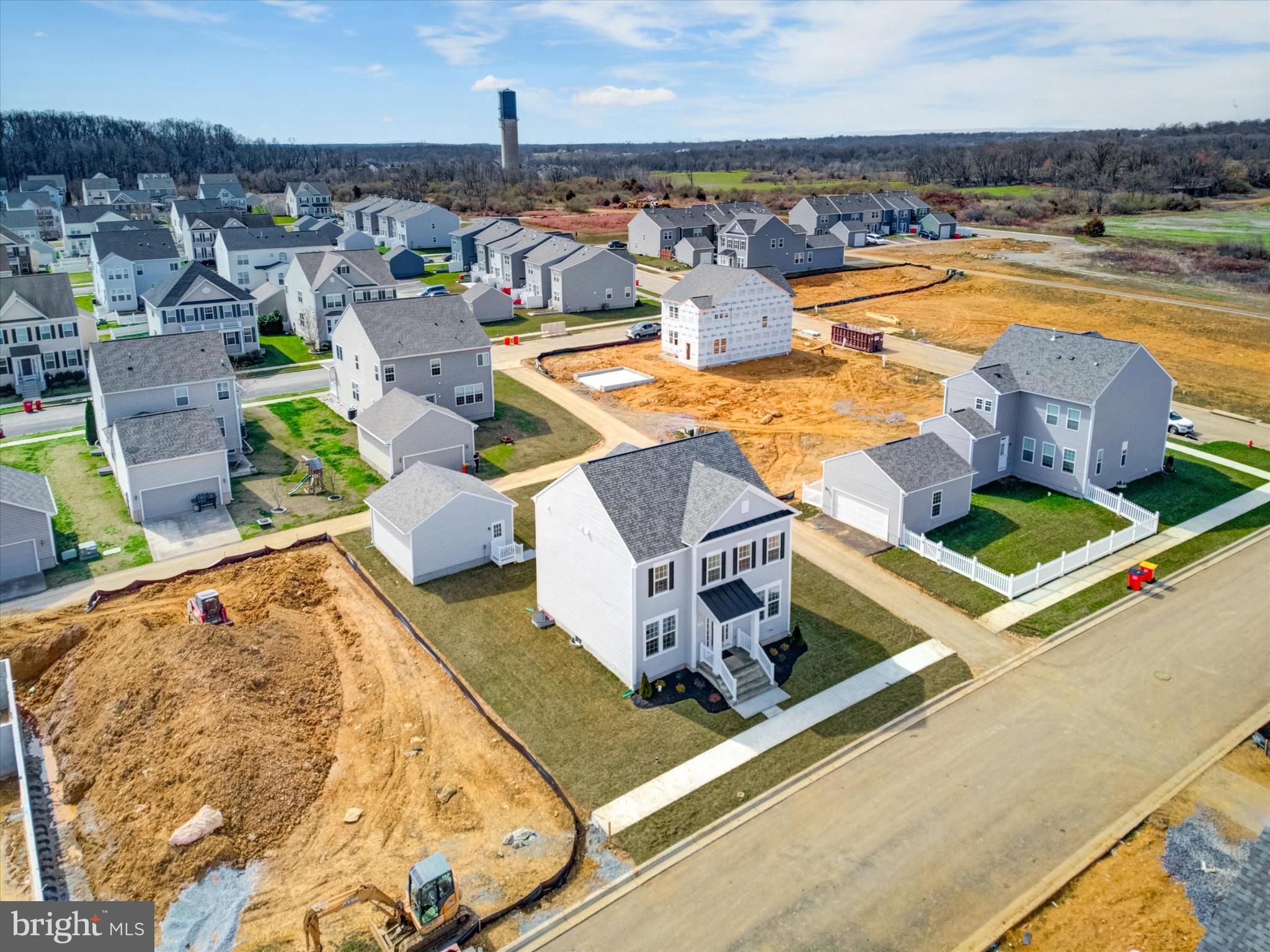 HUNTFIELD - Residential Lease