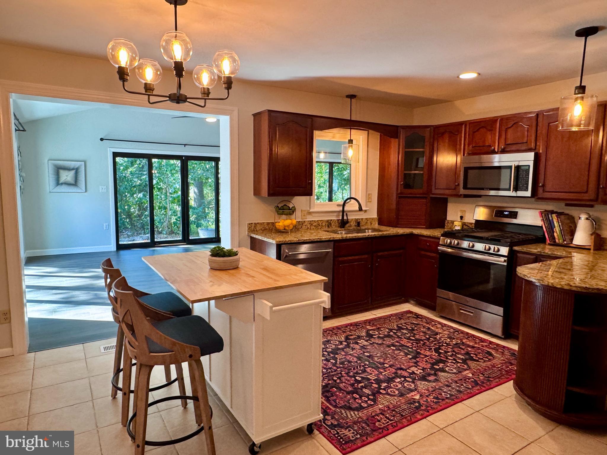 WILLOWDALE - Residential