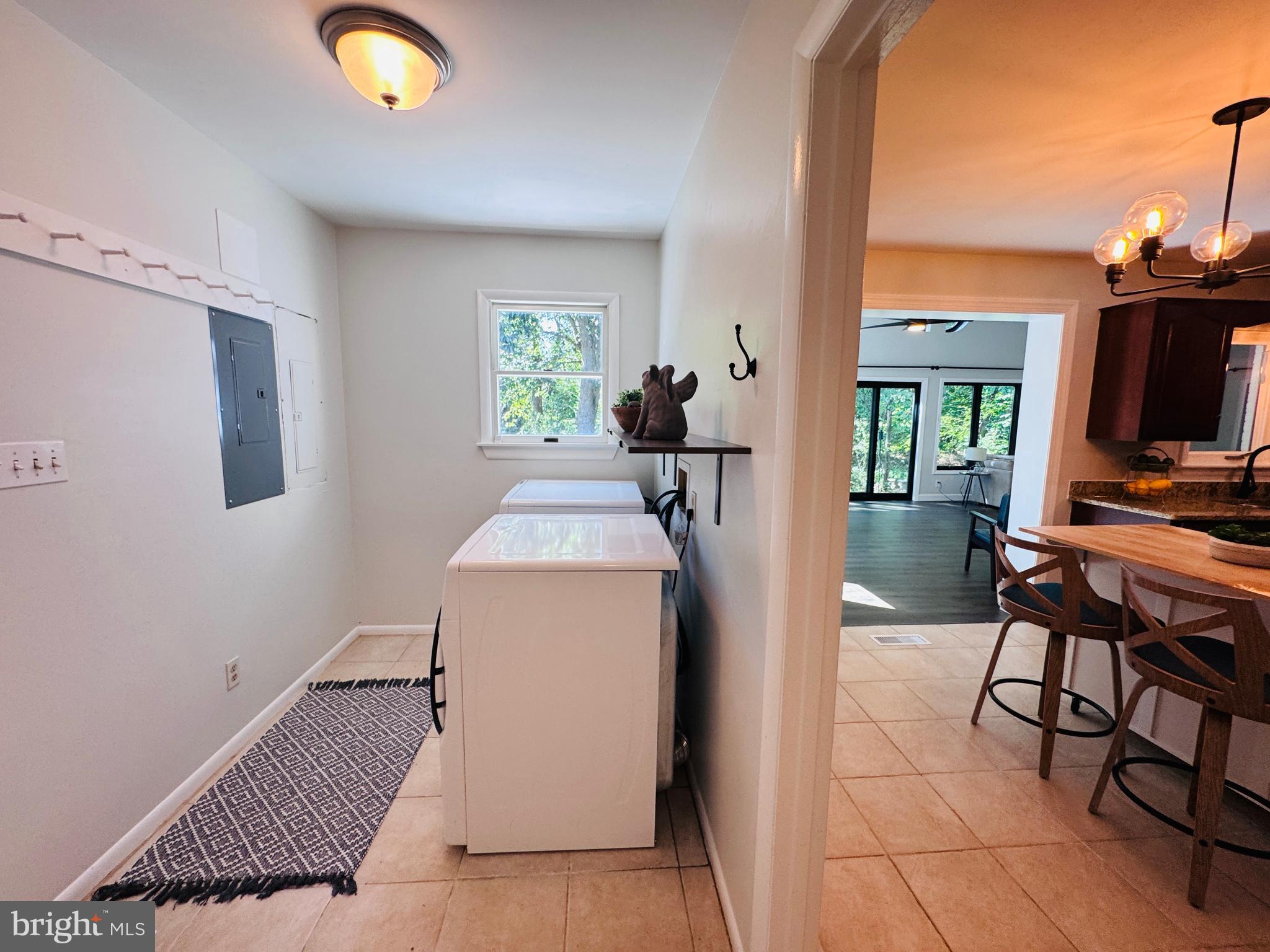 WILLOWDALE - Residential