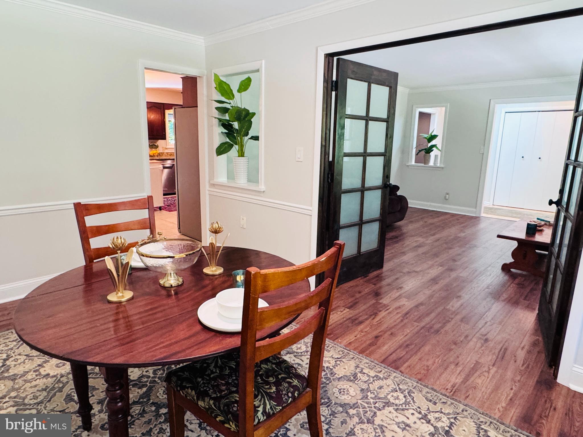 WILLOWDALE - Residential