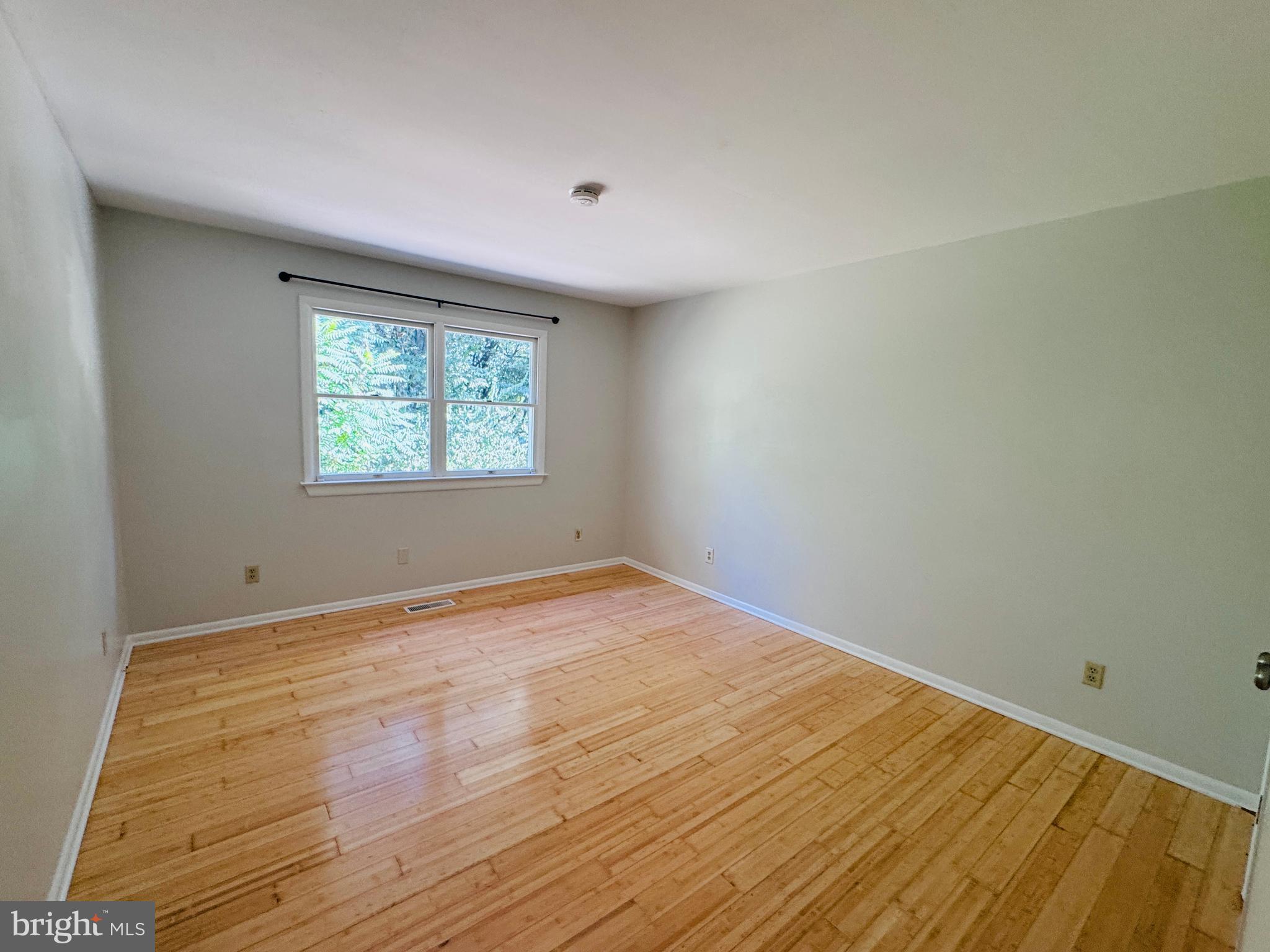 WILLOWDALE - Residential