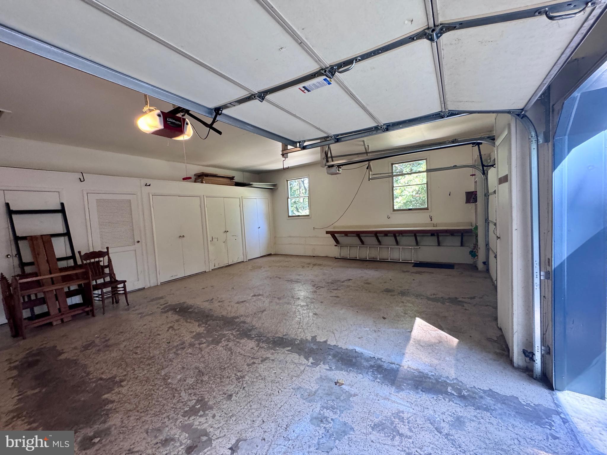 WILLOWDALE - Residential