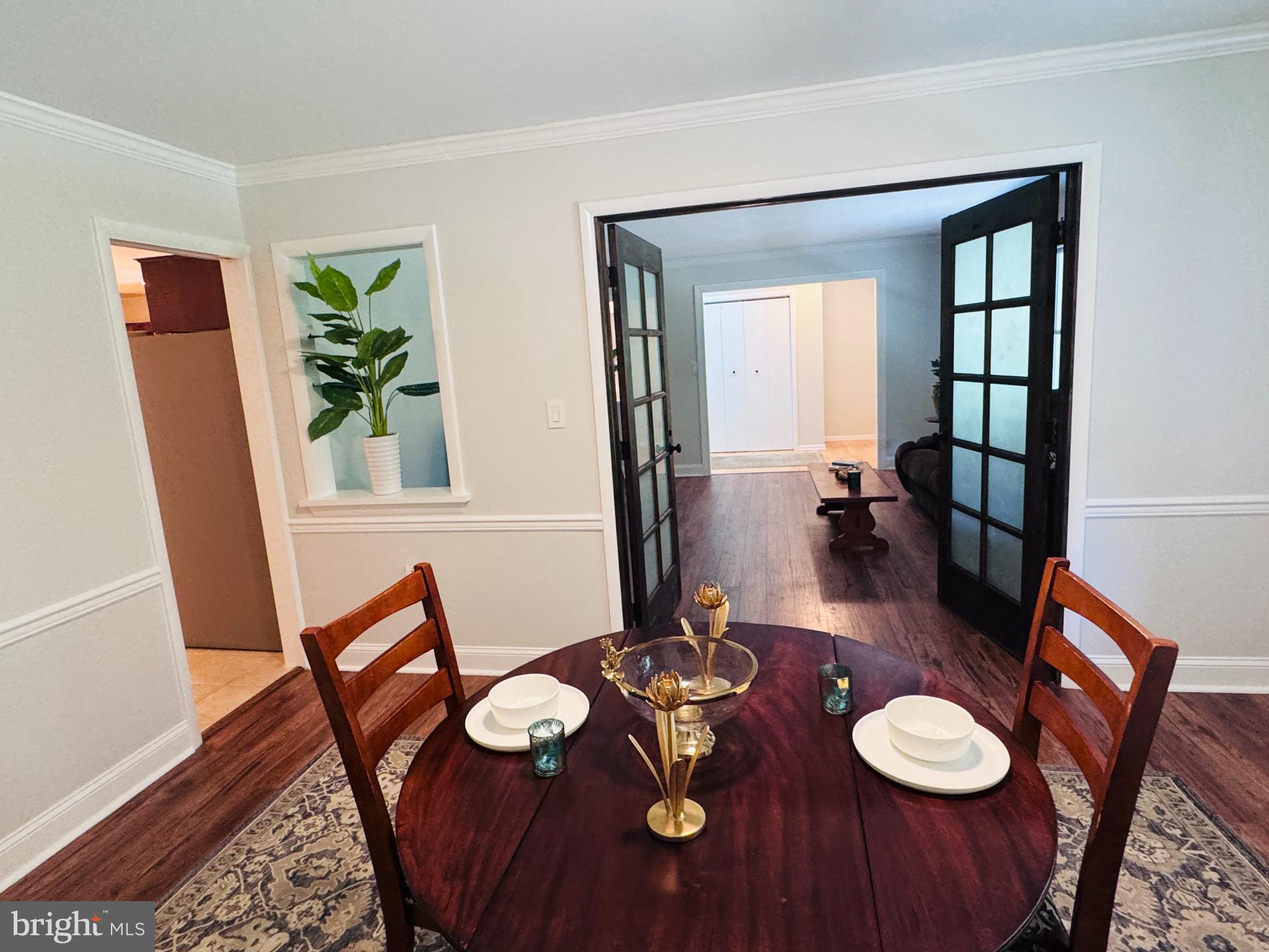 WILLOWDALE - Residential