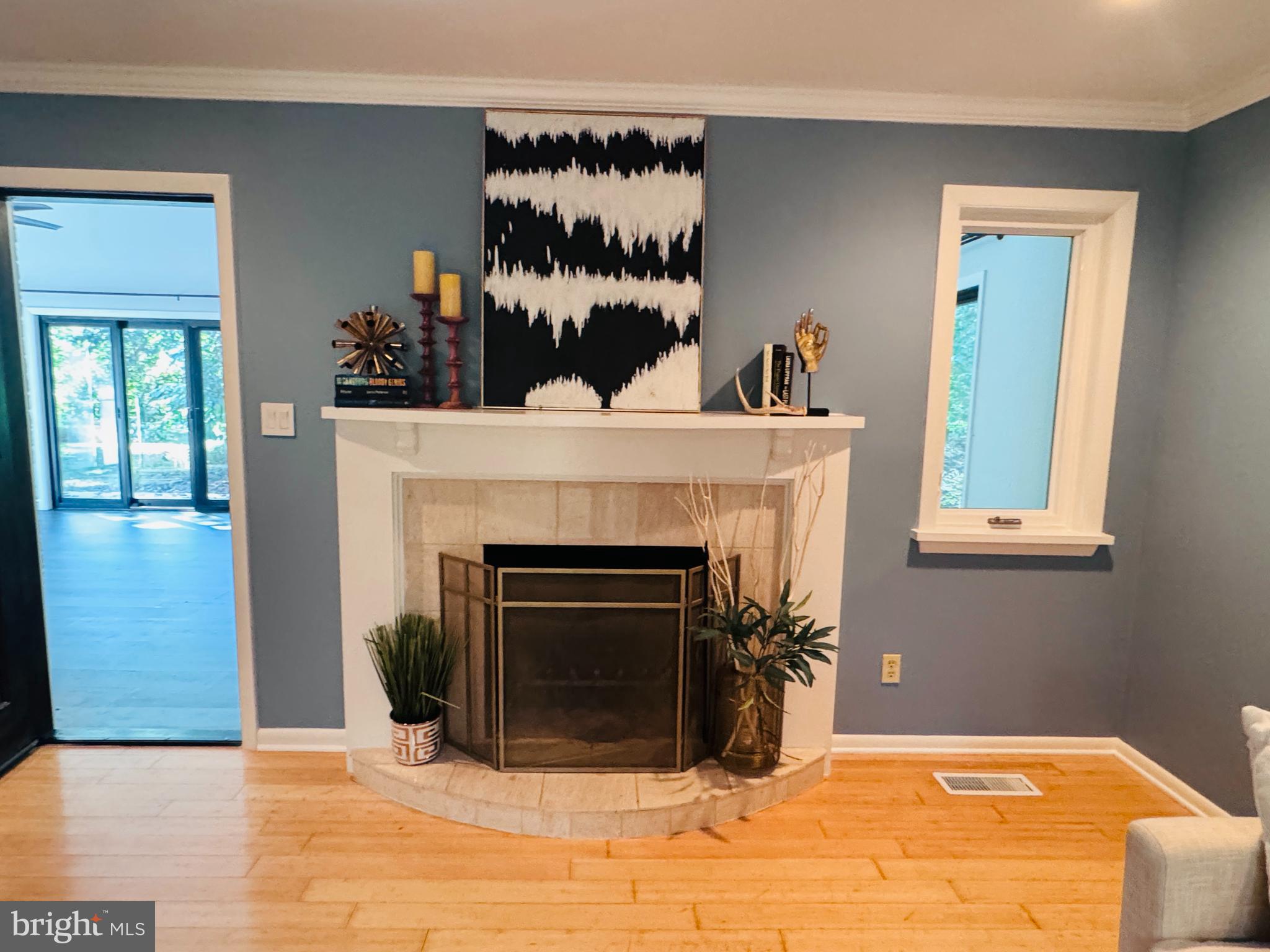 WILLOWDALE - Residential