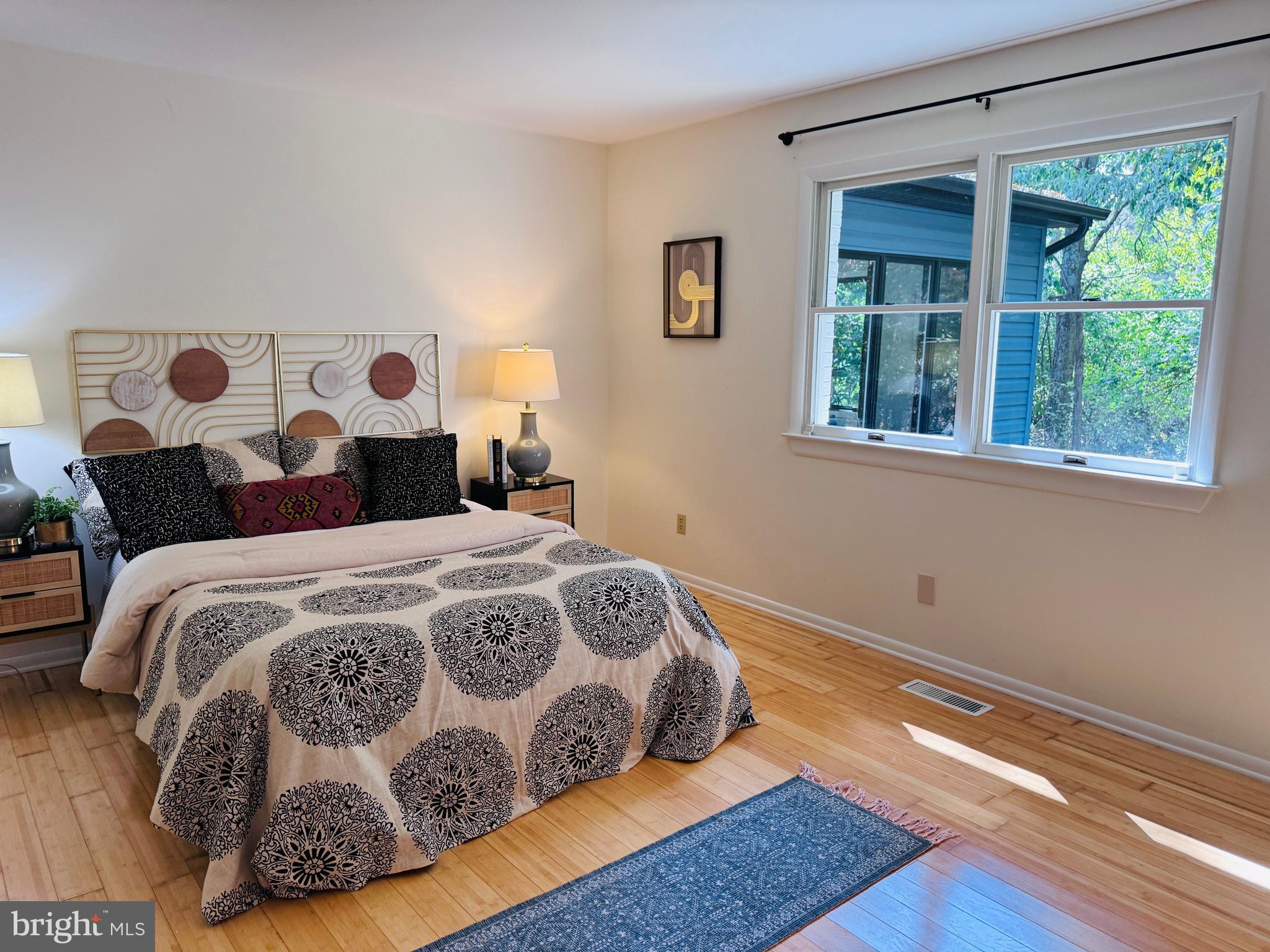 WILLOWDALE - Residential