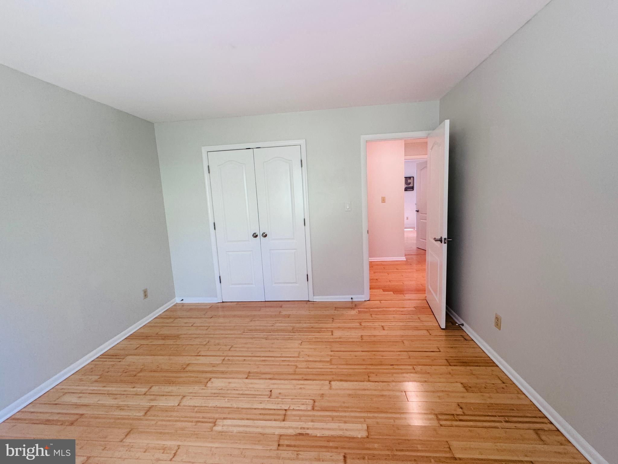 WILLOWDALE - Residential