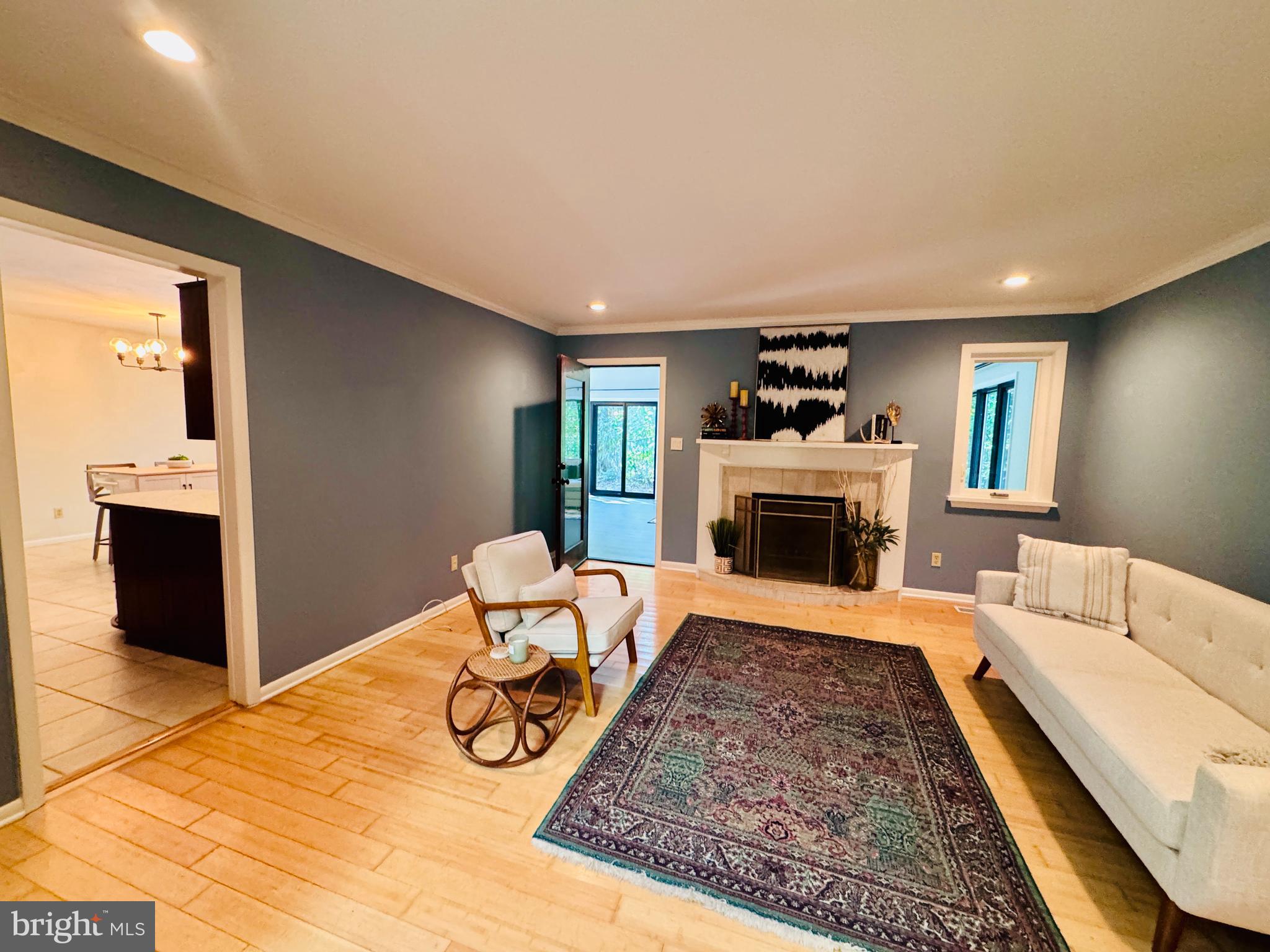 WILLOWDALE - Residential