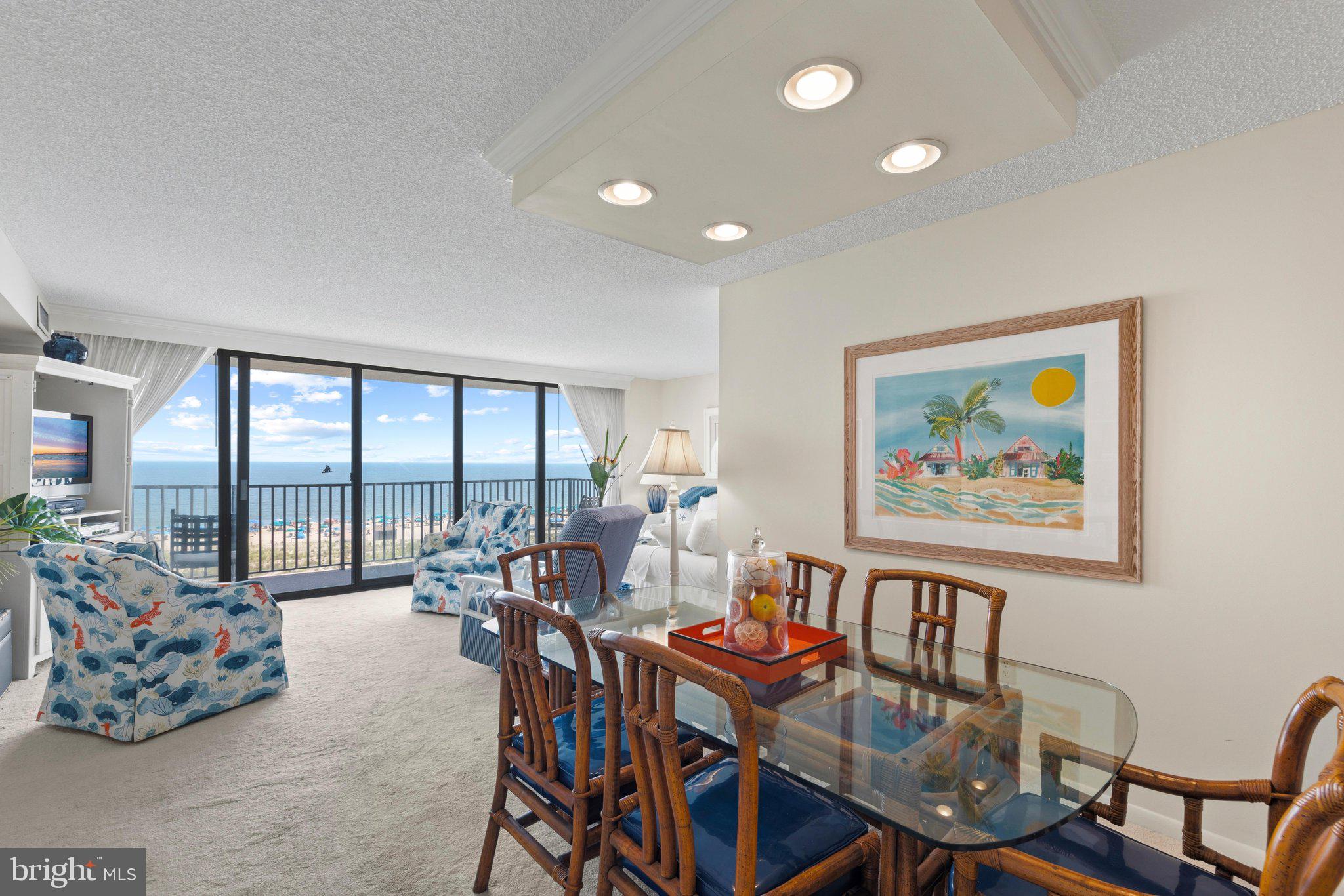 504 EDGEWATER HOUSE