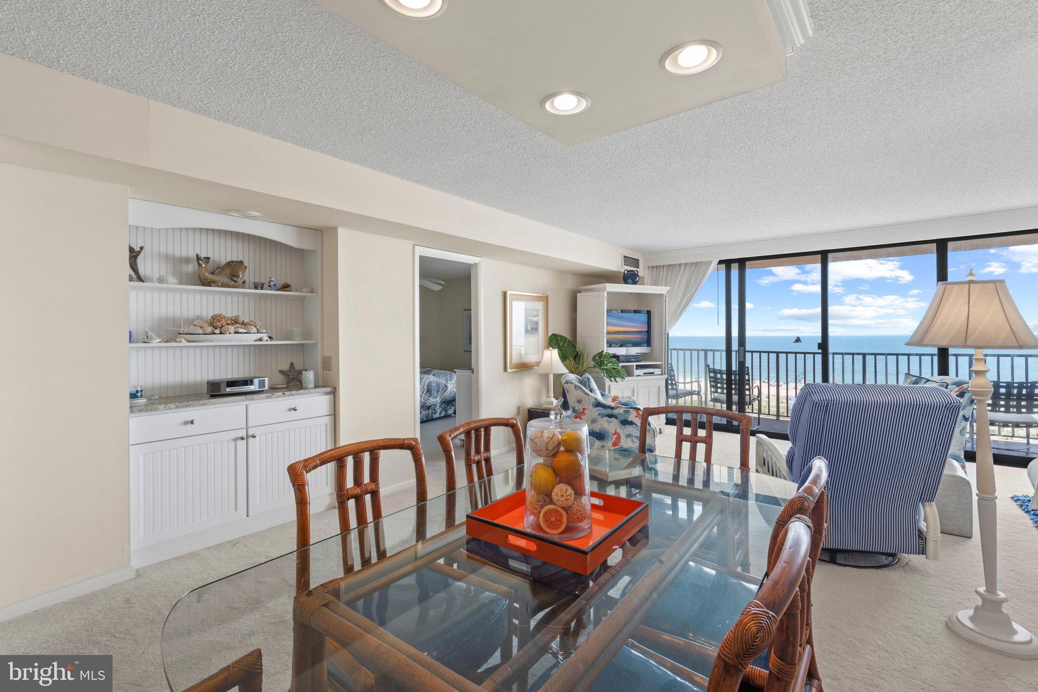 504 EDGEWATER HOUSE