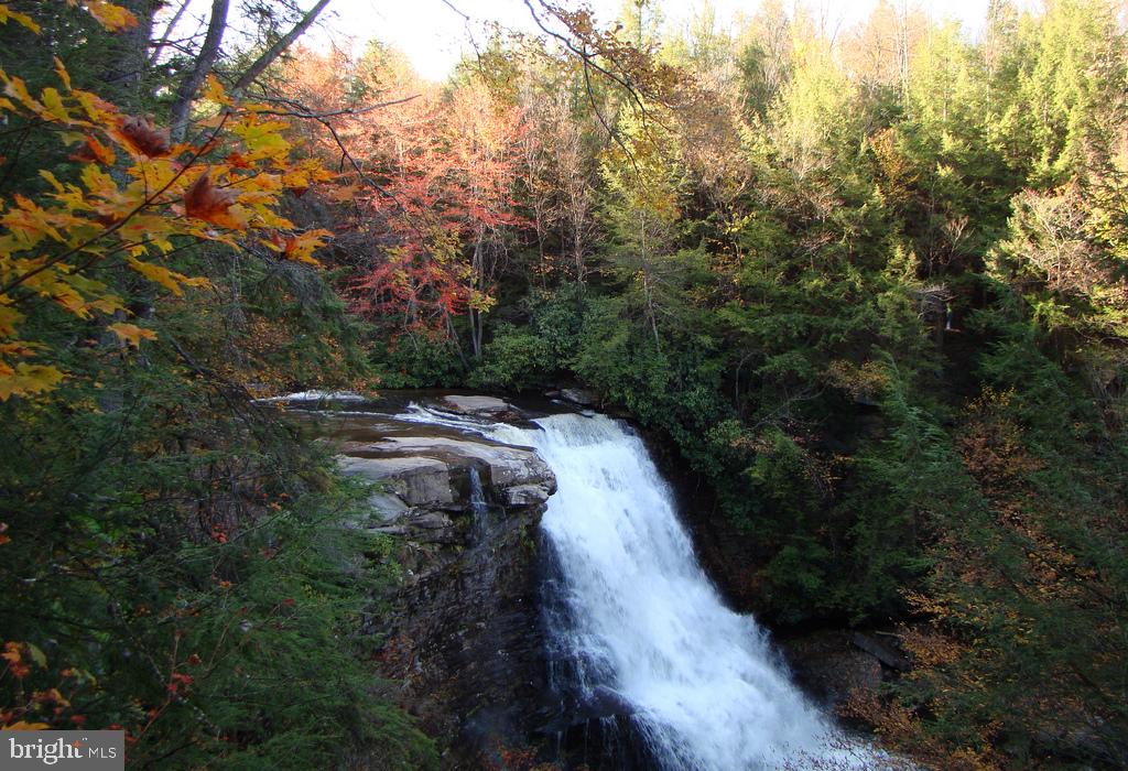MARSH RUN COVE - Residential