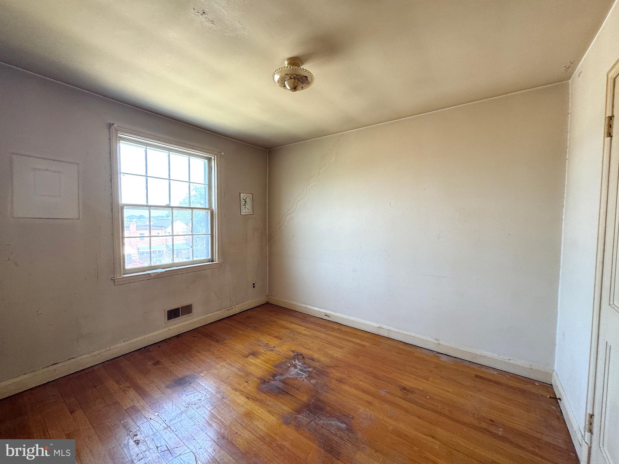 BELAIR-EDISON - Residential