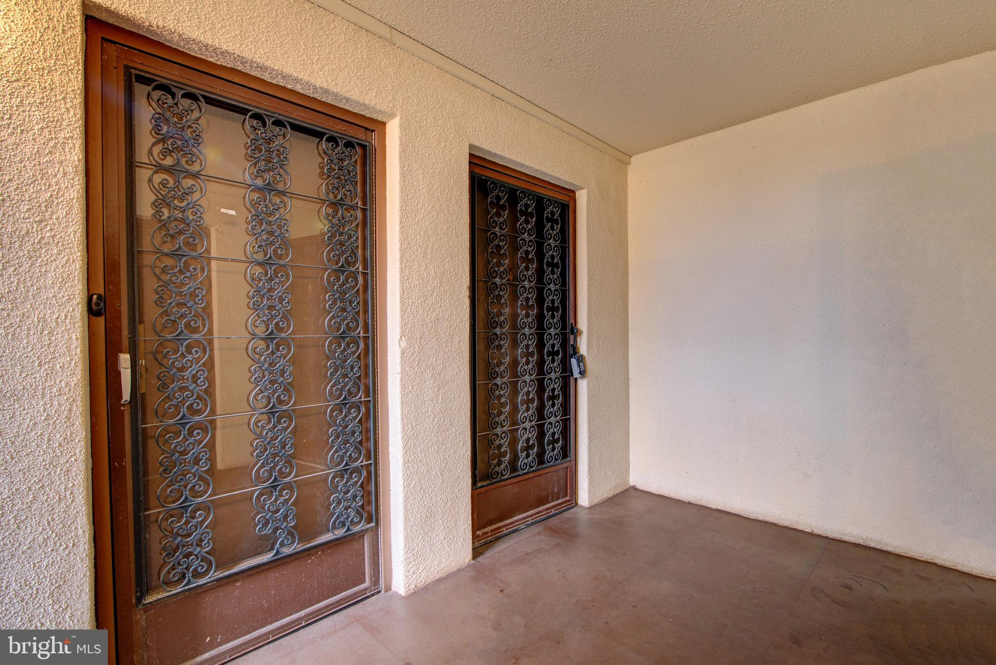 613 CENTER STREET T2