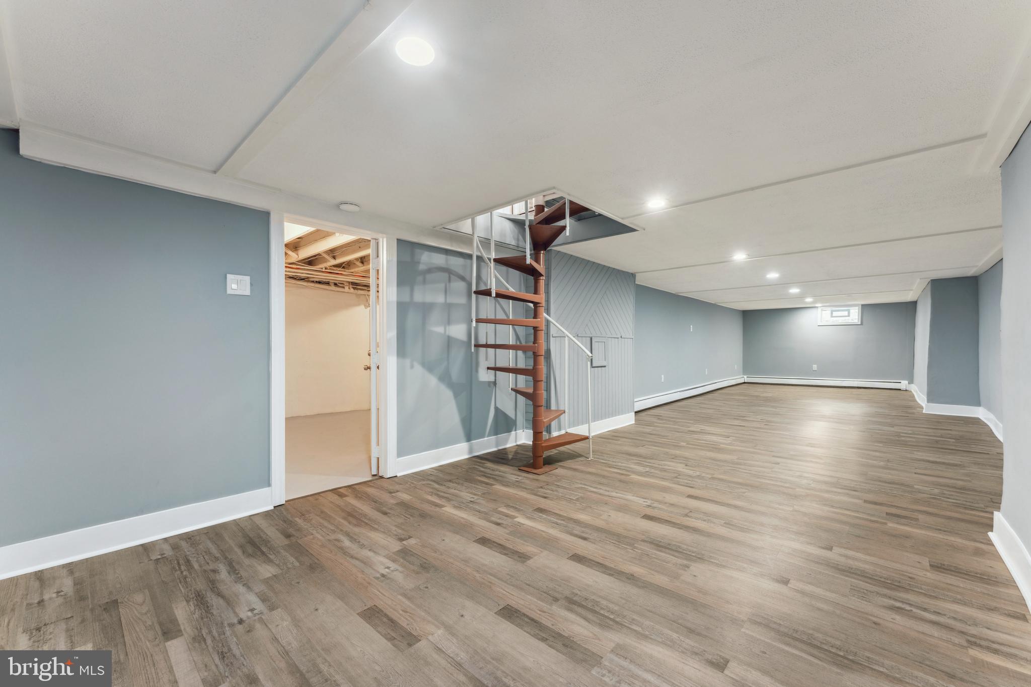 HUNTINGDON VALLEY - Residential