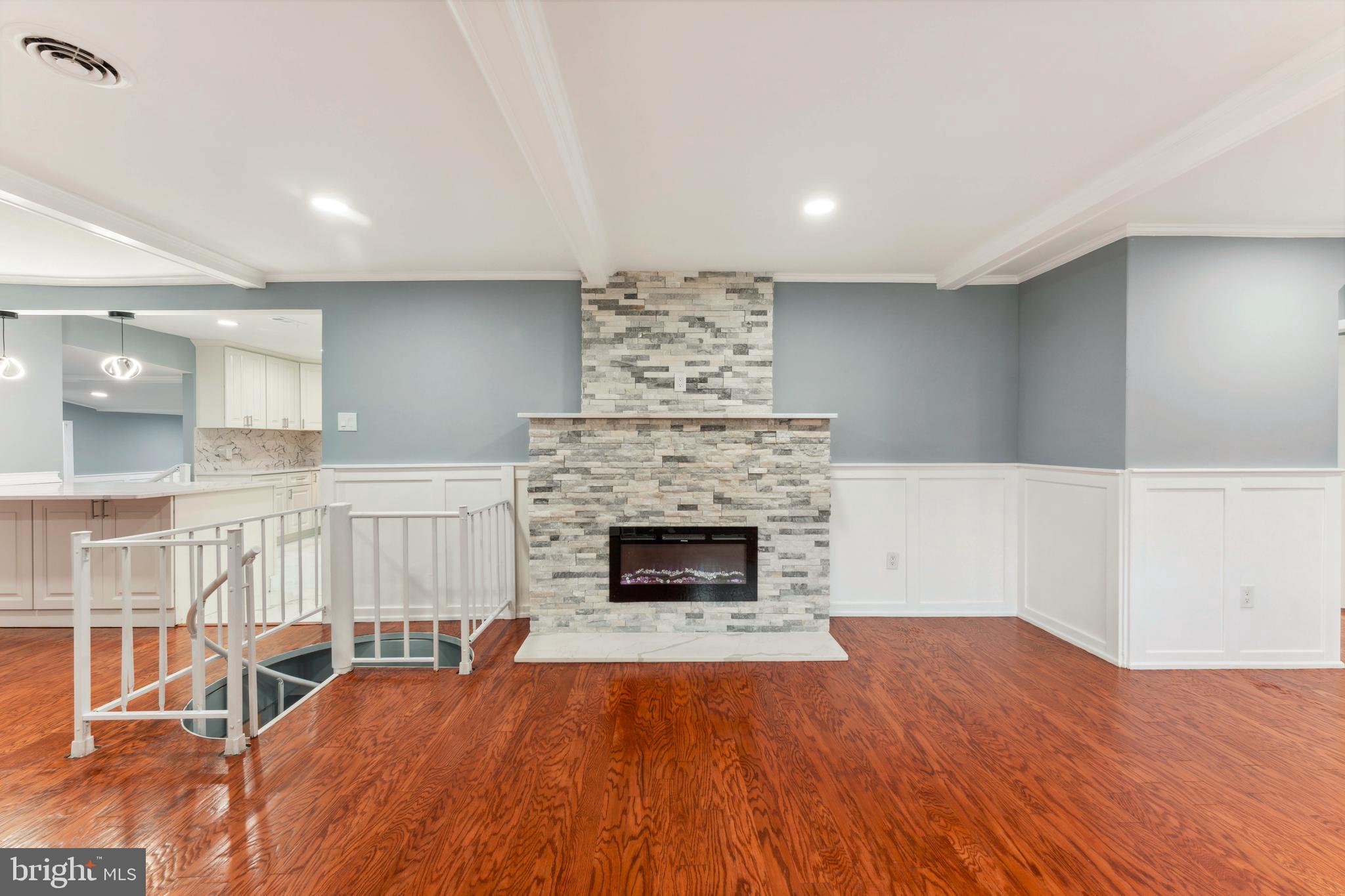 HUNTINGDON VALLEY - Residential