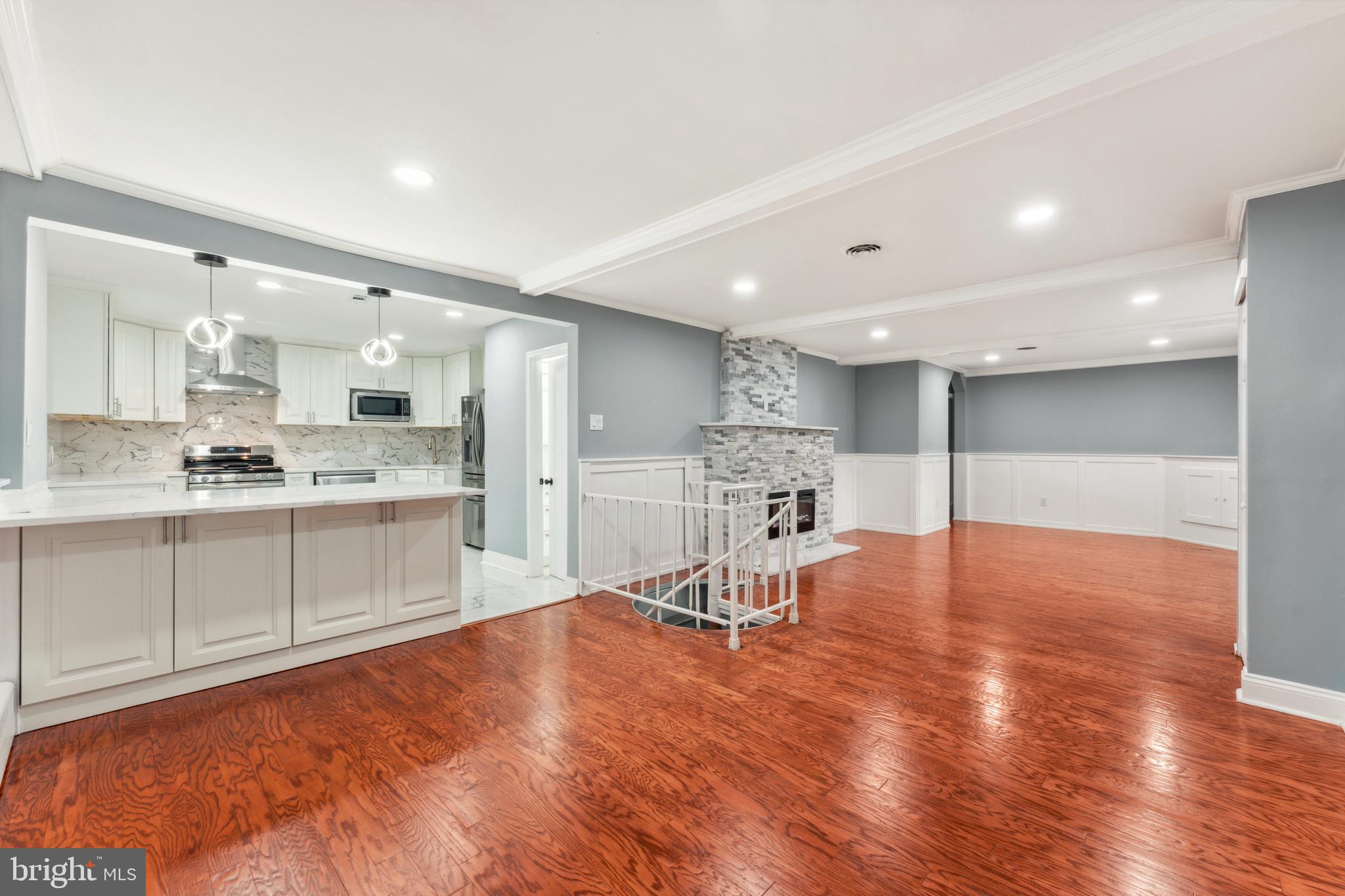 HUNTINGDON VALLEY - Residential