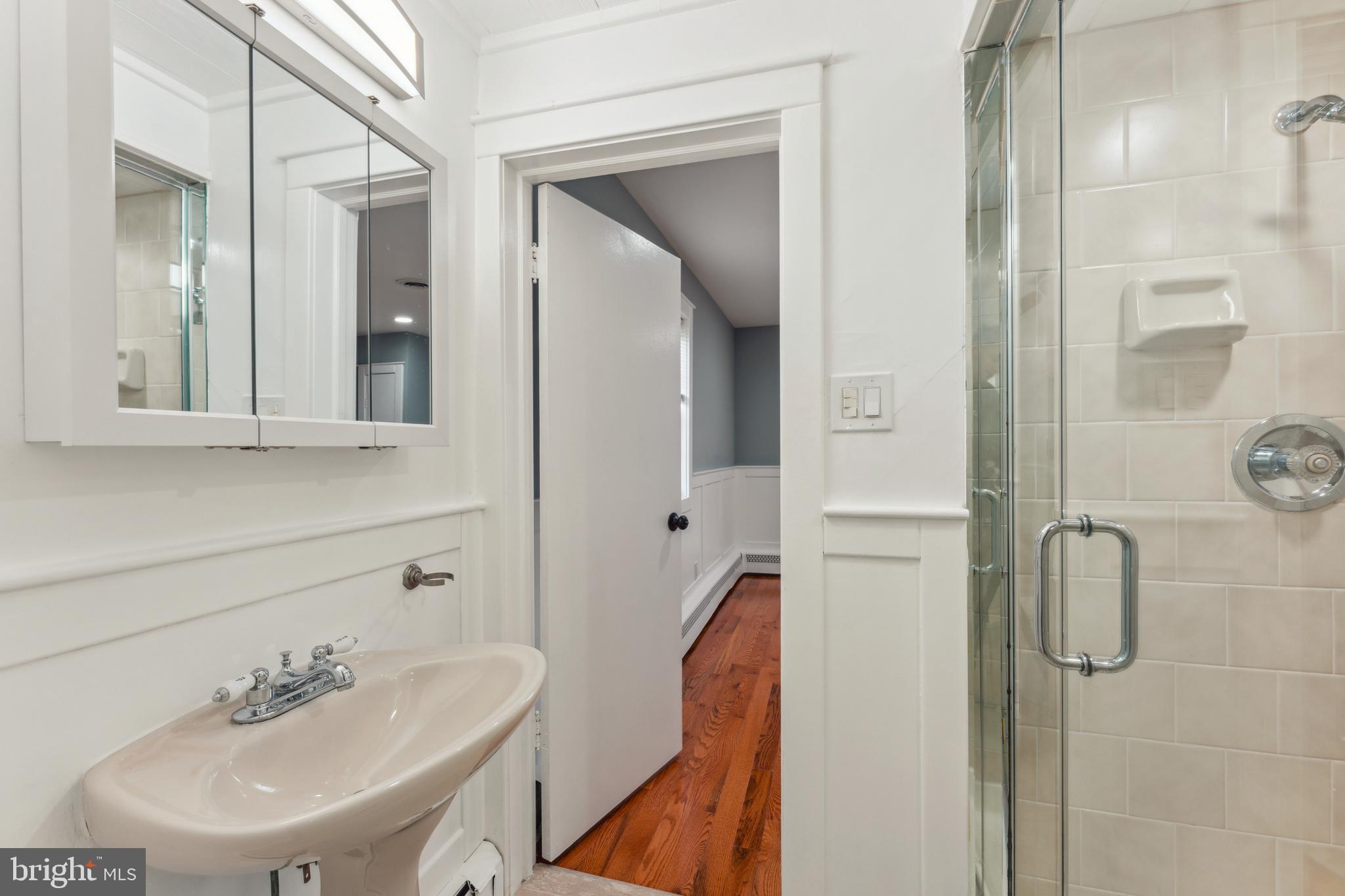 HUNTINGDON VALLEY - Residential