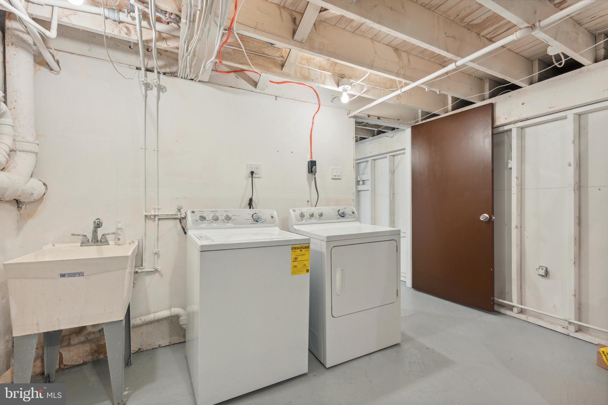 HUNTINGDON VALLEY - Residential