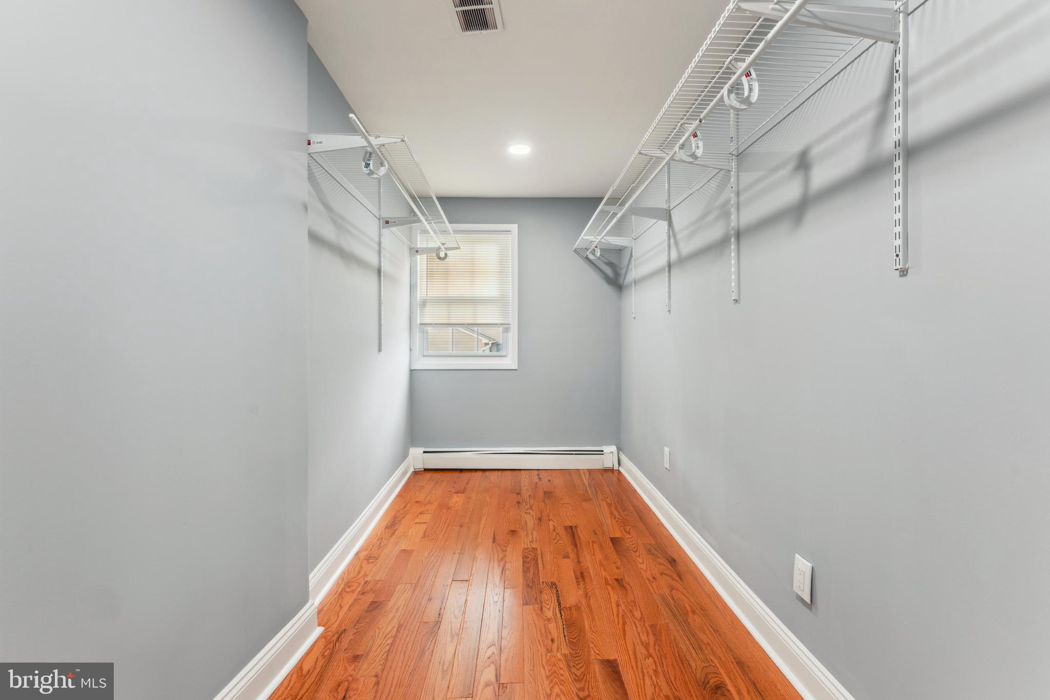 HUNTINGDON VALLEY - Residential