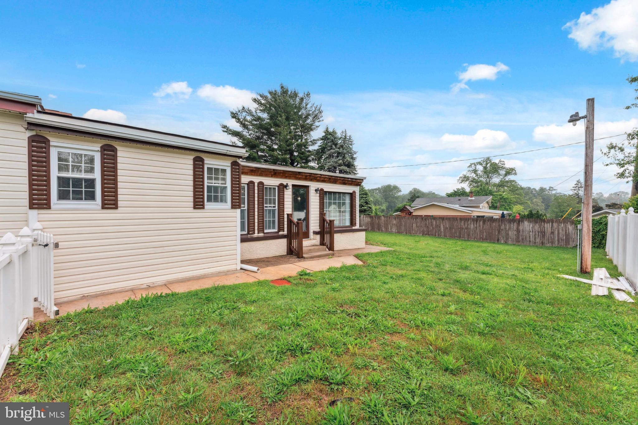 HUNTINGDON VALLEY - Residential