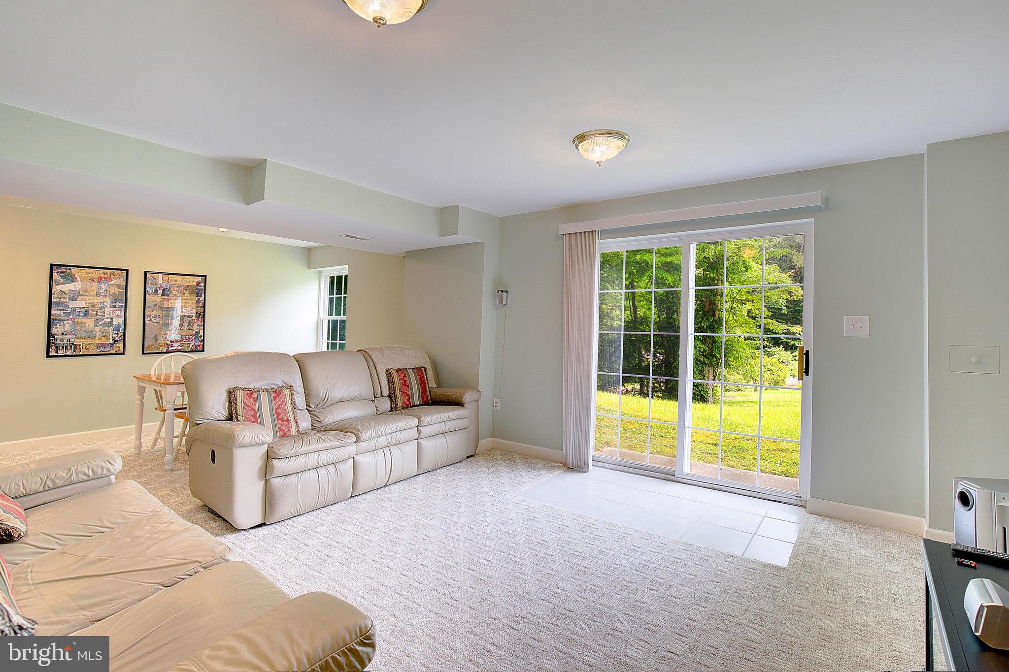 PLUM POINT WOODS - Residential