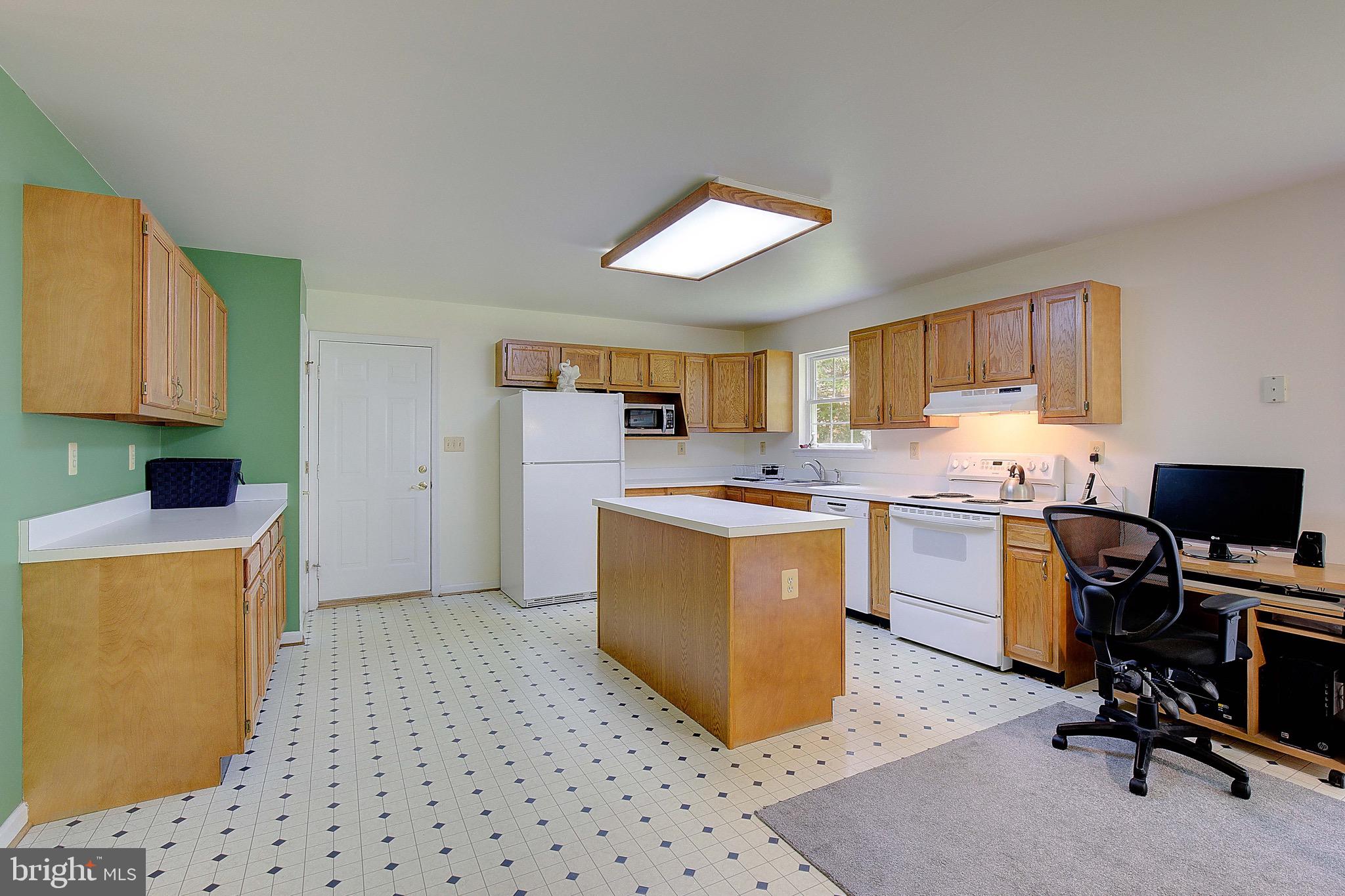 PLUM POINT WOODS - Residential