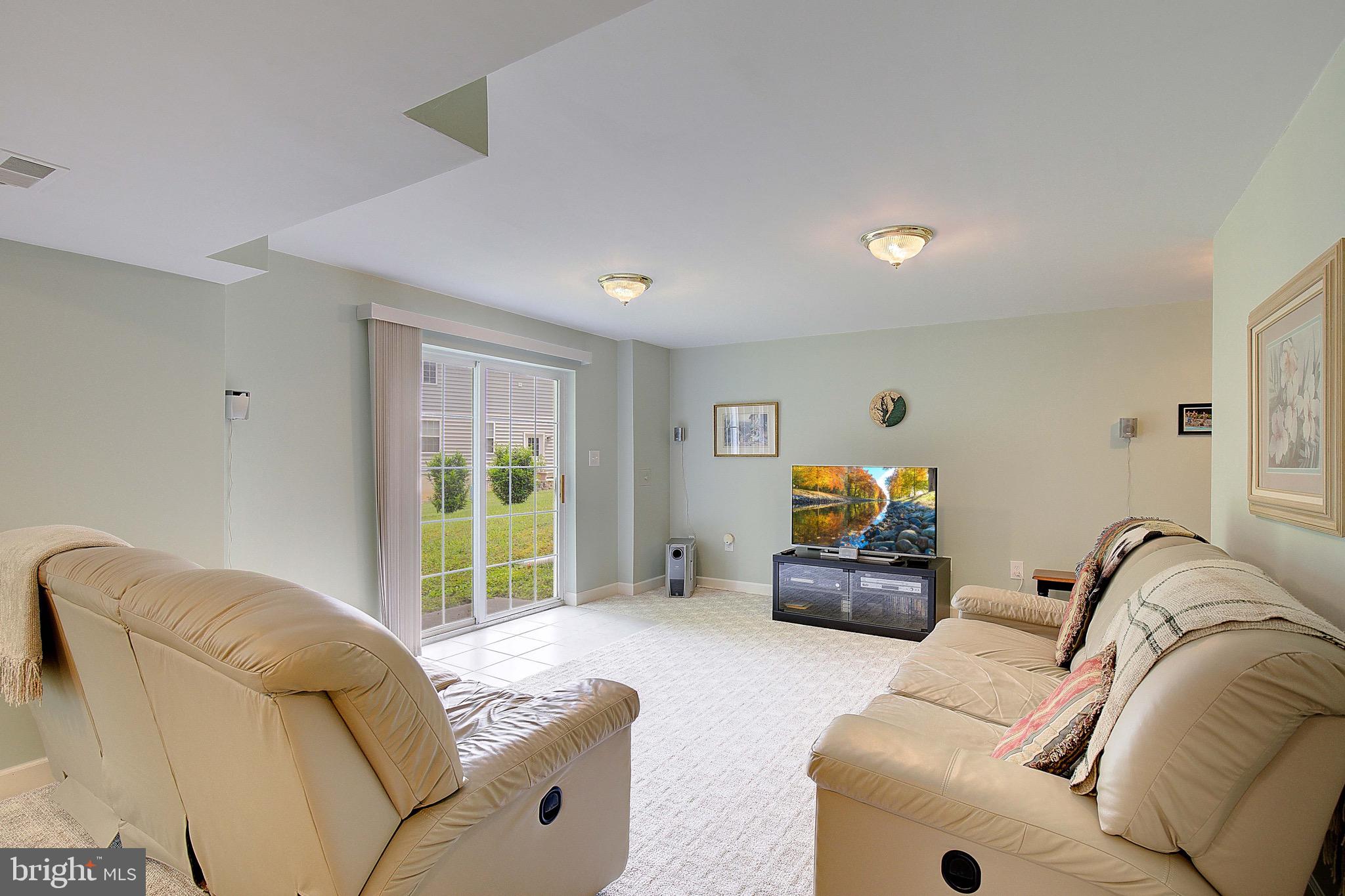 PLUM POINT WOODS - Residential