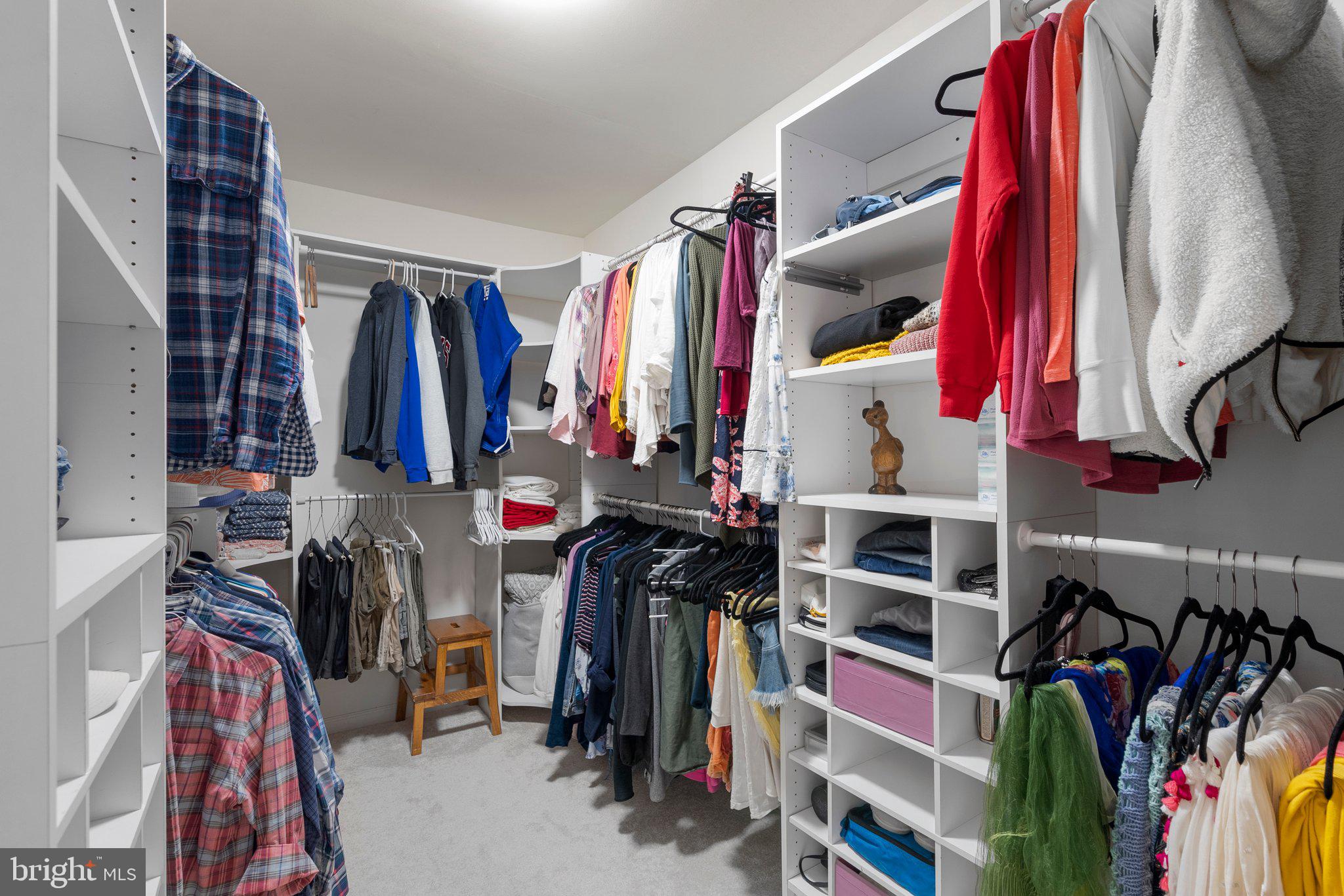 LAKELANDS - Residential