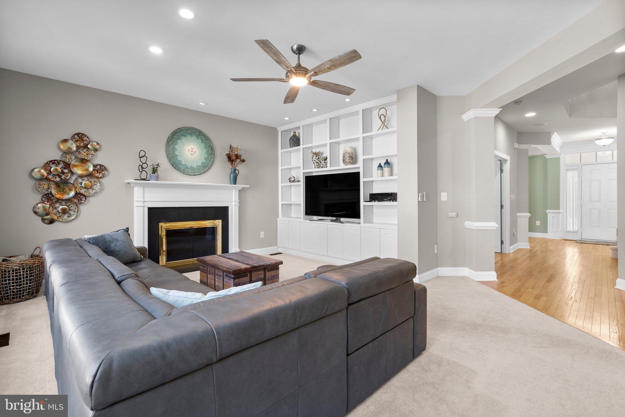 LAKELANDS - Residential