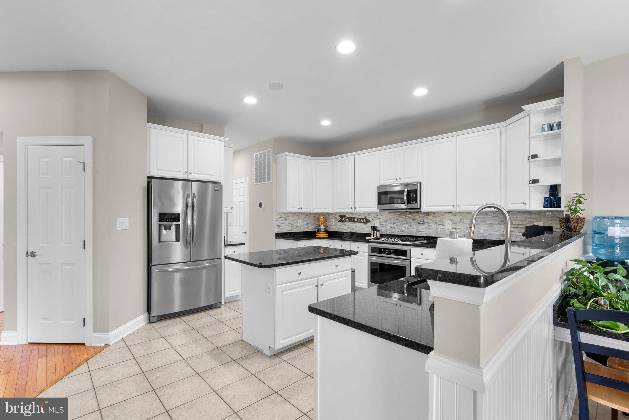 LAKELANDS - Residential