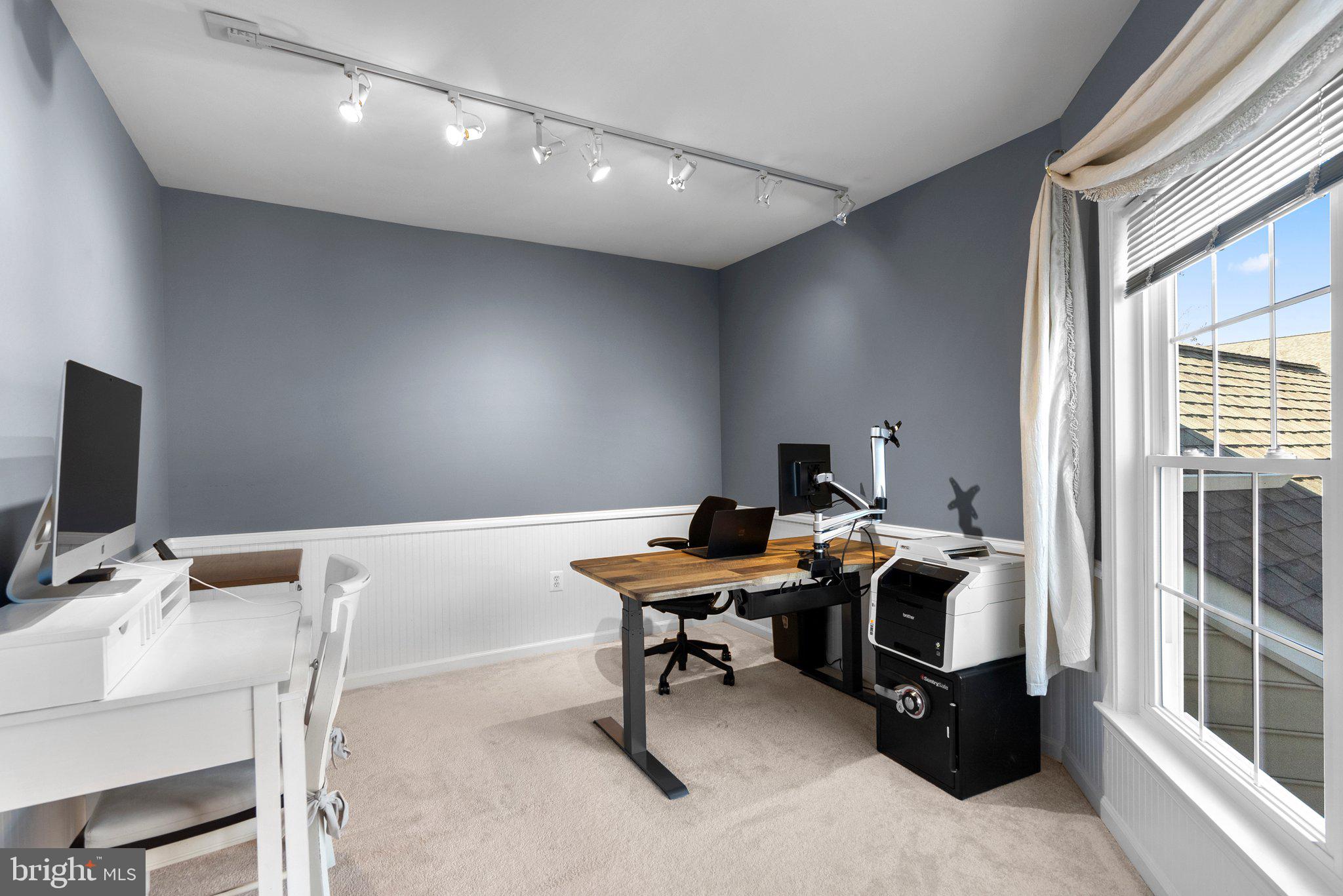 LAKELANDS - Residential