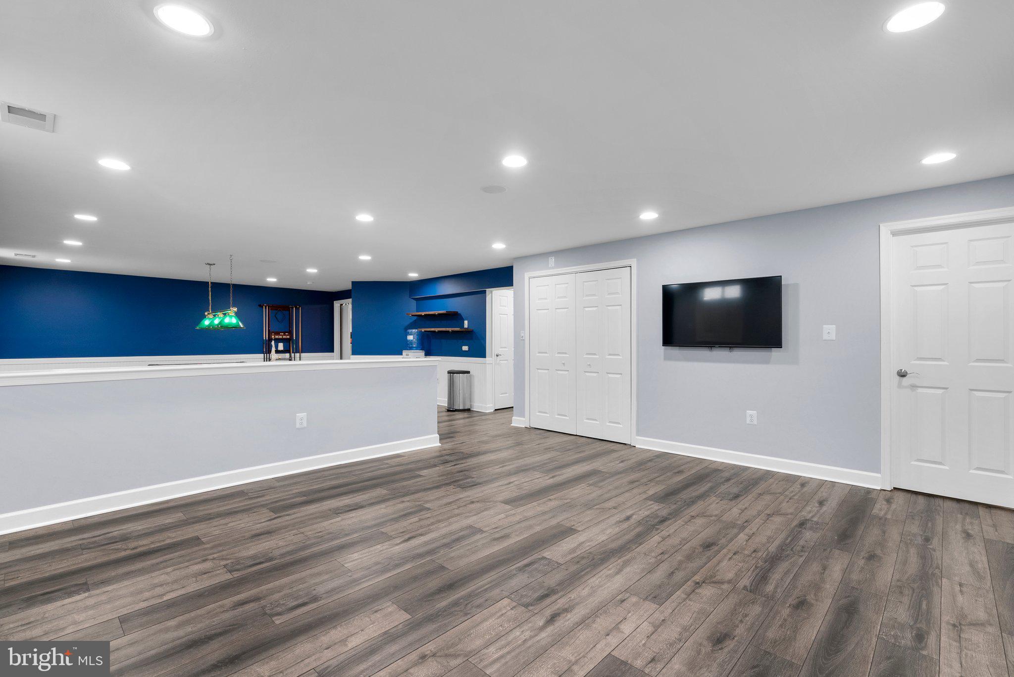 LAKELANDS - Residential