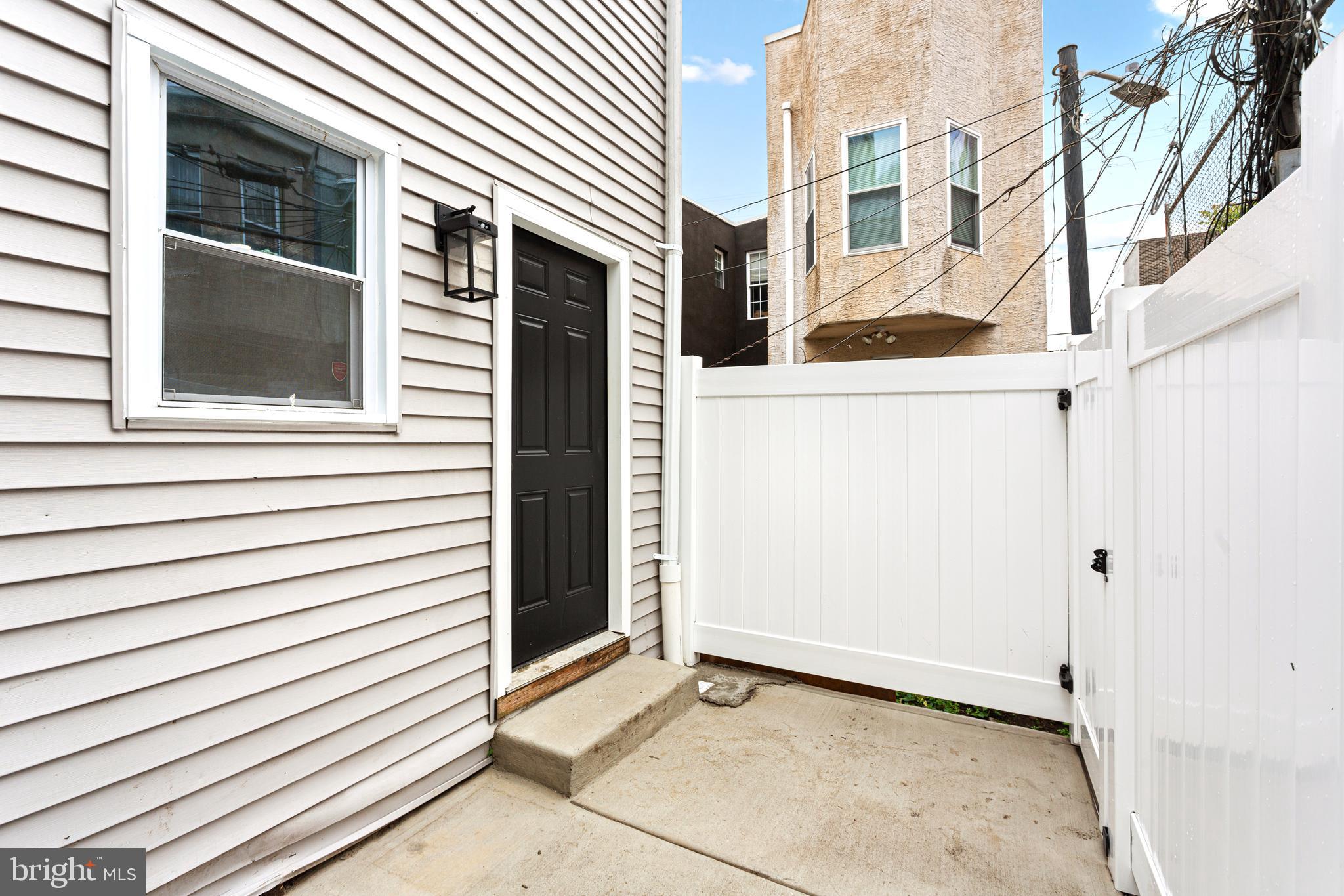 POINT BREEZE - Residential