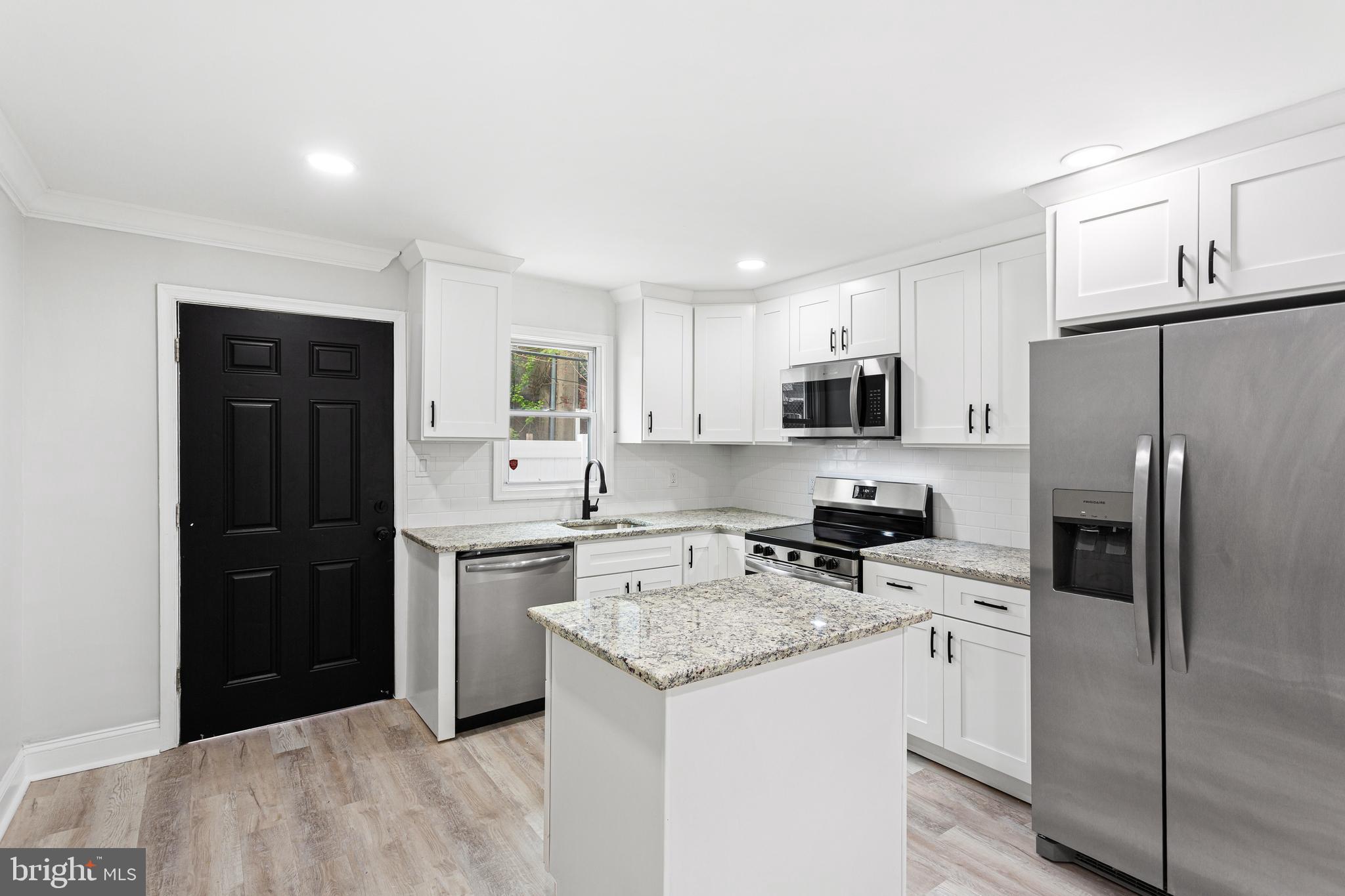 POINT BREEZE - Residential