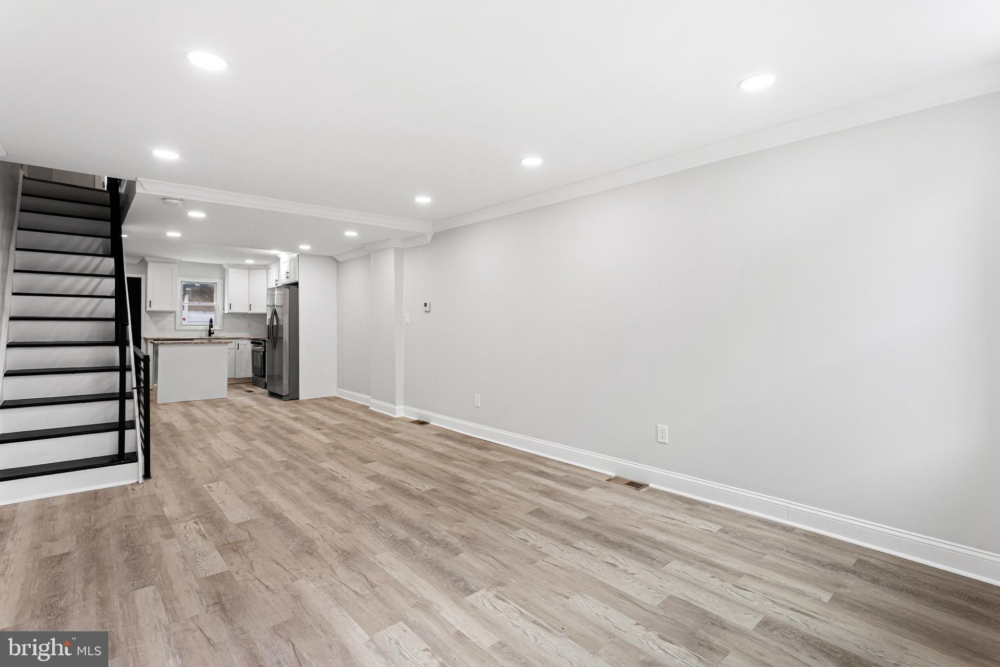POINT BREEZE - Residential
