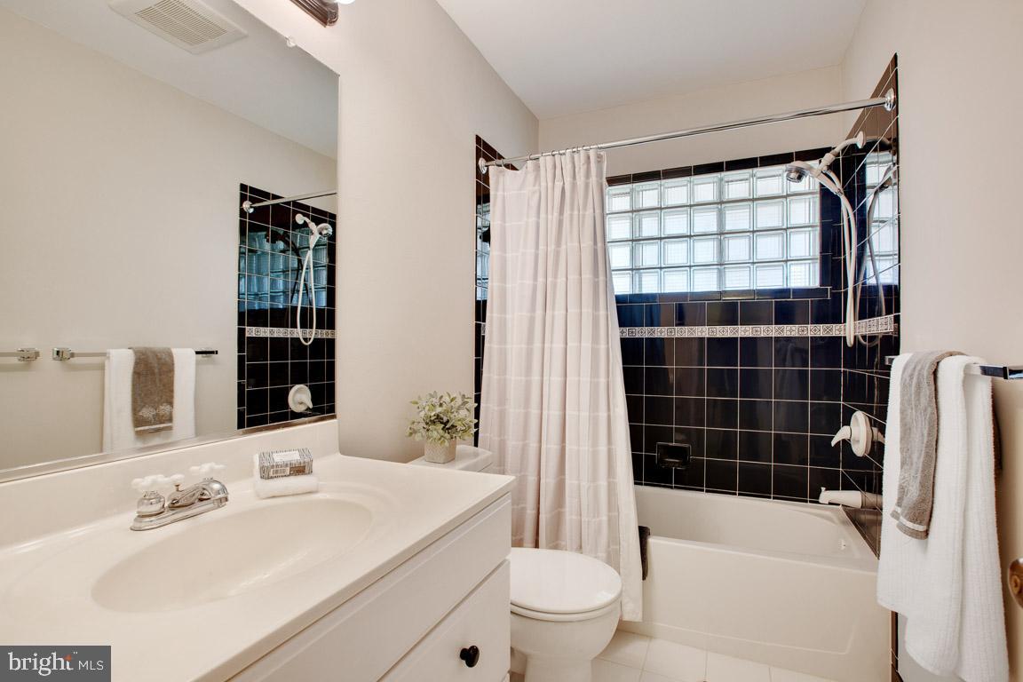 ROLF HEIGHTS - Residential