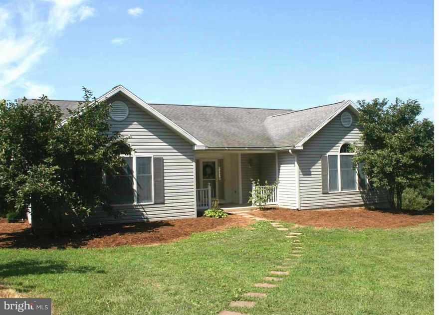 SPACIOUS BEAUTIFUL HOUSE ON 1.72 ACRES. MASTER BEDROOM AND DINING ROOM 18X12 WITH BEAUTIFUL UNIQUE CEILINGS. BEAUTIFUL OAK KITCHEN WITH ALL THE CONVENIENCES. 12X30 DECK WHERE YOU CAN SEE FOR MILES!  THE 52X25 PARTIALLY FINISHED BASEMENT HAS A 10 FT HIGH CEILING.  PLEASE COME AND TAKE A LOOK YOU'LL FALL IN LOVE.  SEE YOU THERE!!!