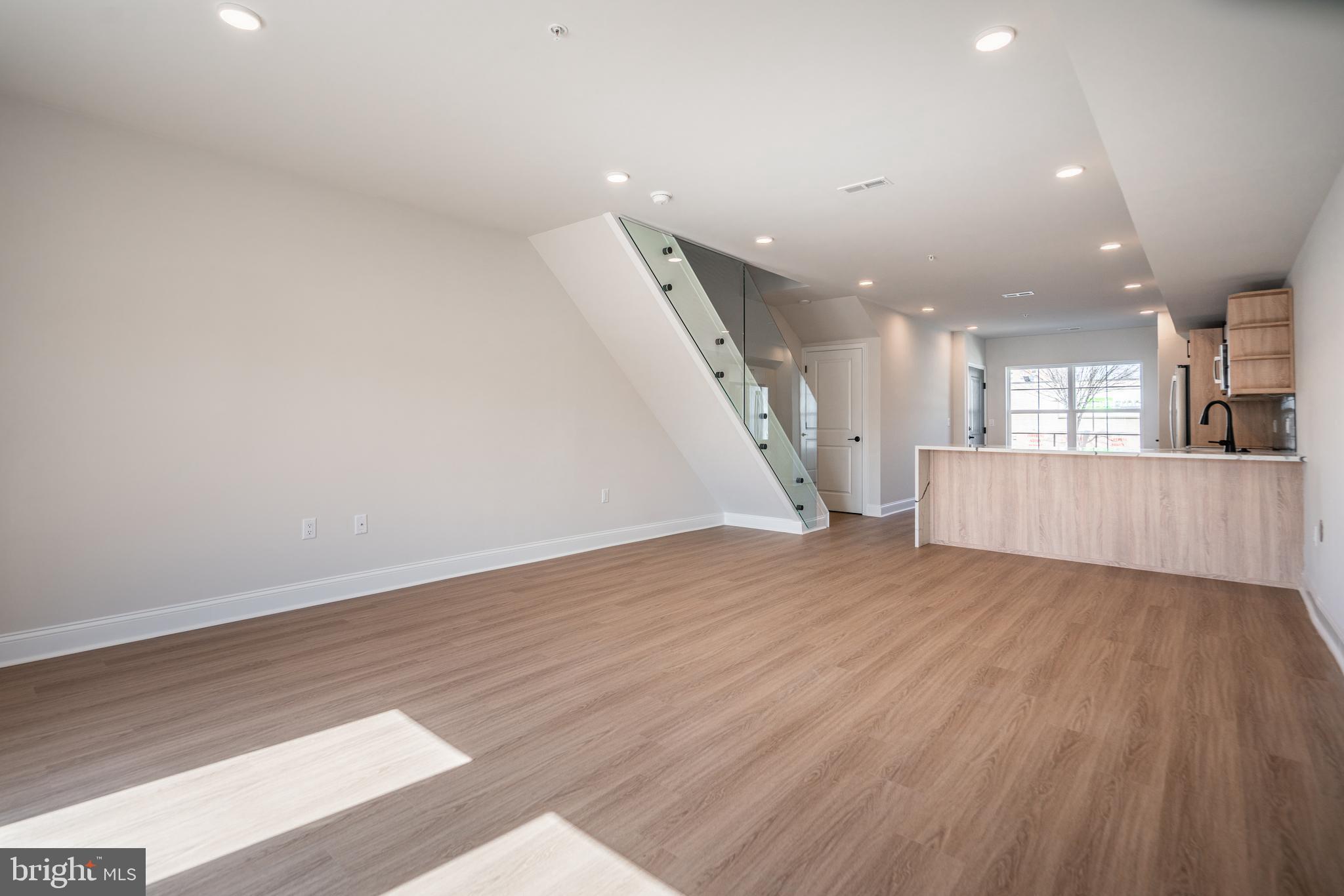 4094 LESLIE LANE A39