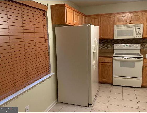 DEEP CREEK - Residential Lease