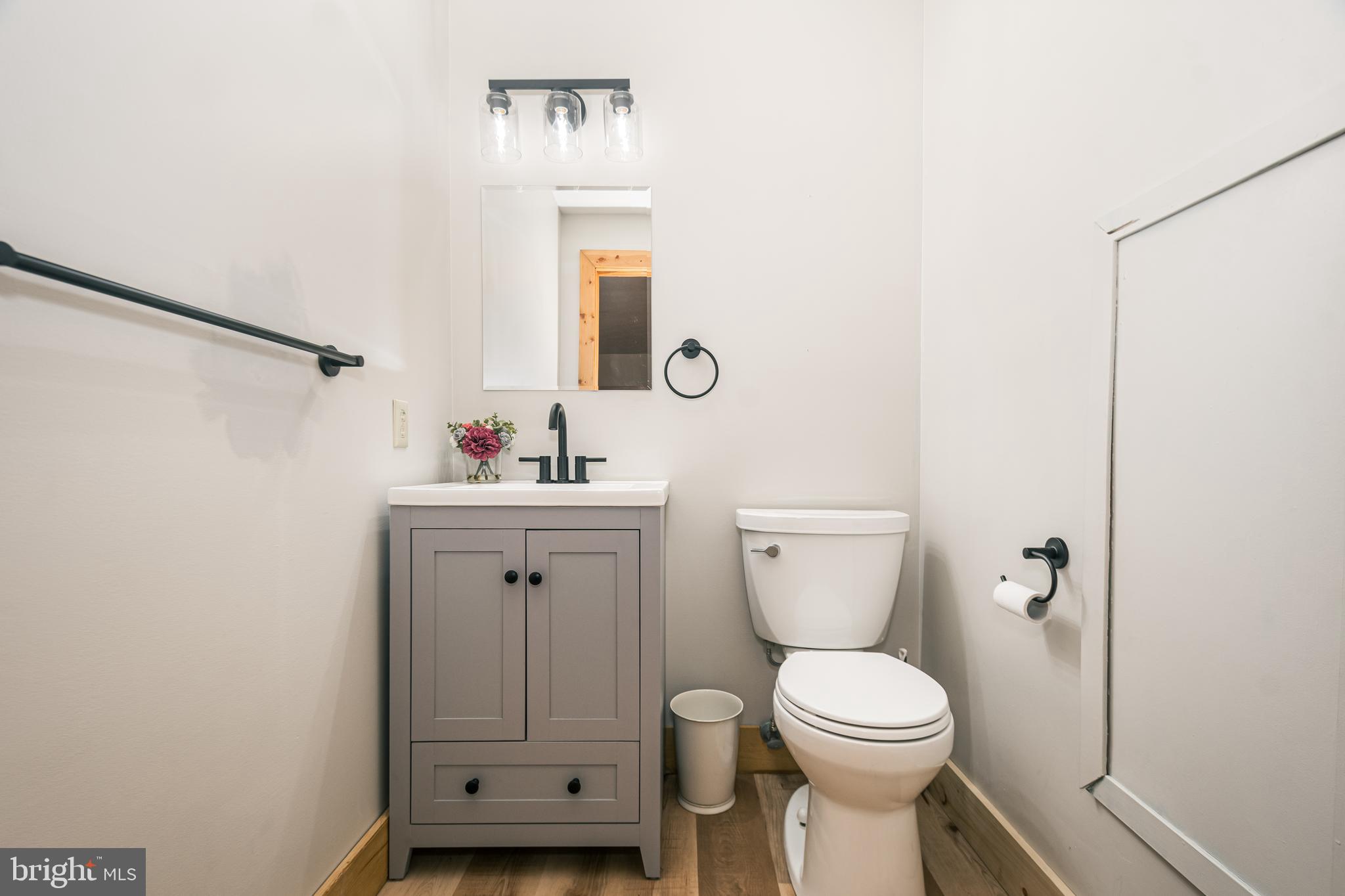 PARADISE COVE - Residential