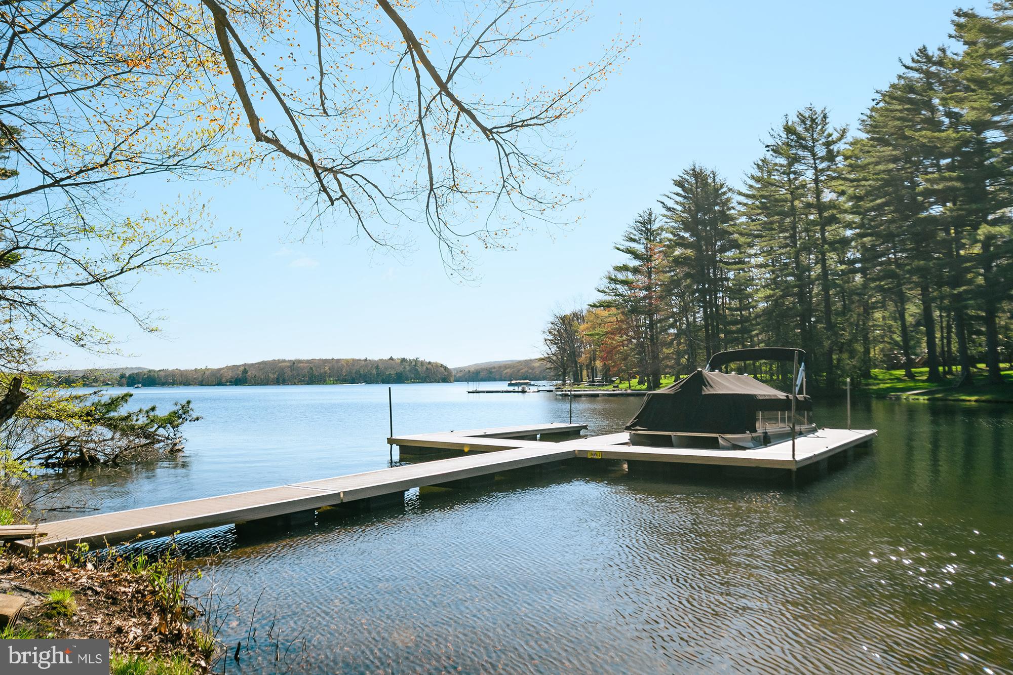 PARADISE COVE - Residential