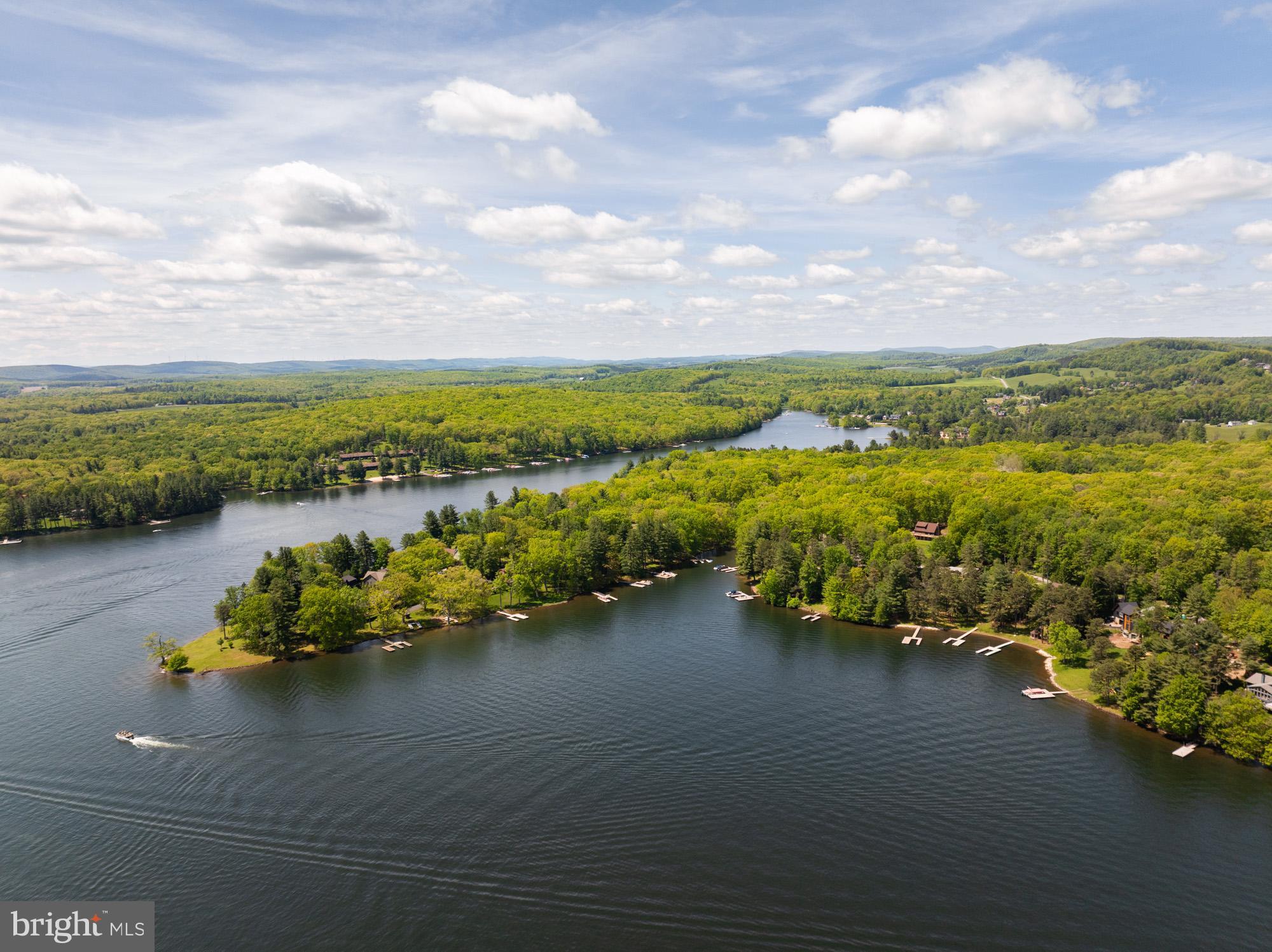 PARADISE COVE - Residential